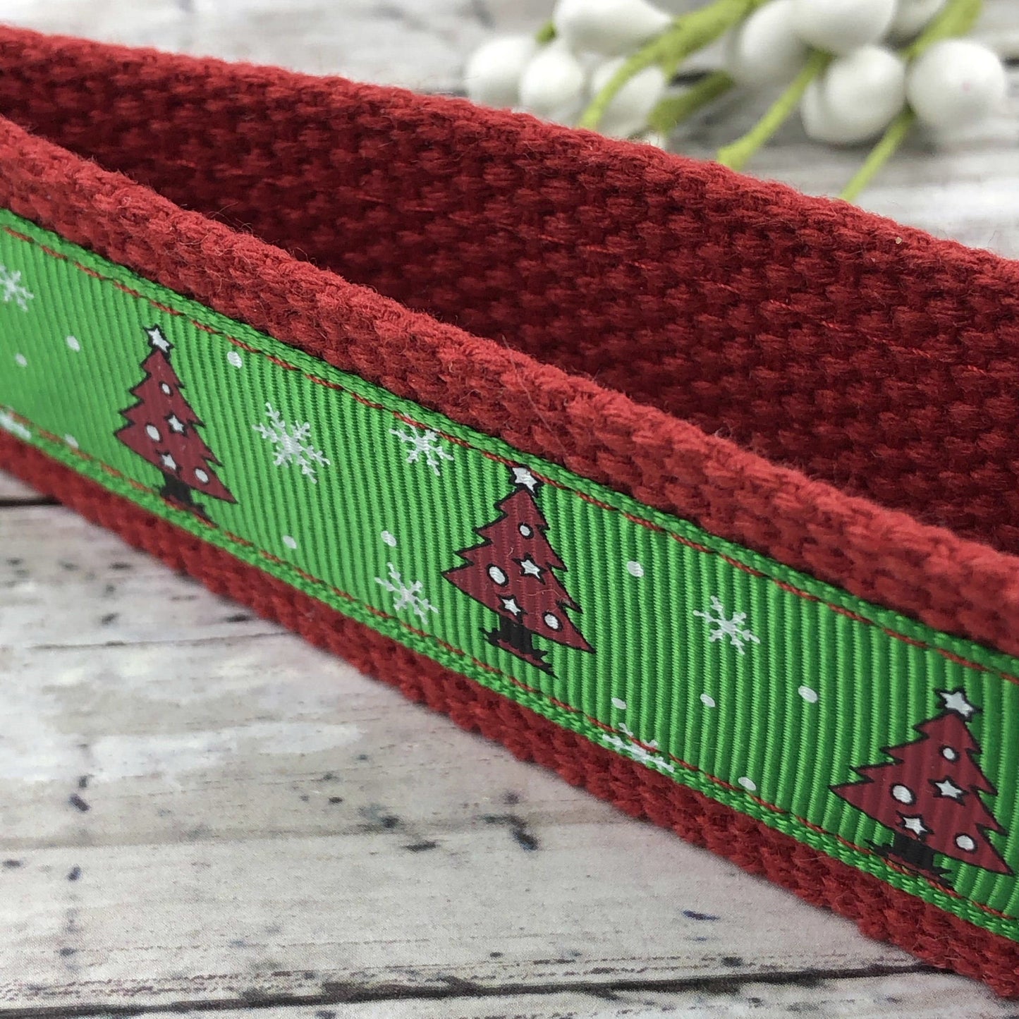 Handmade Christmas Keychain Wristlet, Christmas Tree, Christmas Trees, Popular Right Now, Ribbon Keychain, Teacher Gifts