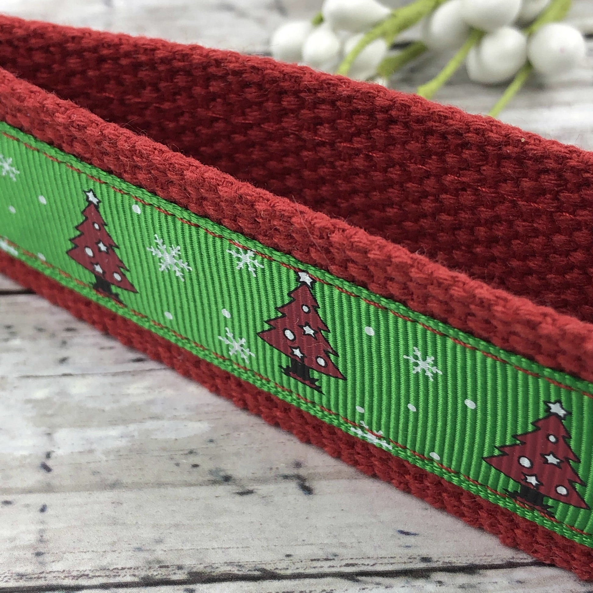 Handmade Christmas Keychain Wristlet, Christmas Tree, Christmas Trees, Popular Right Now, Ribbon Keychain, Teacher Gifts