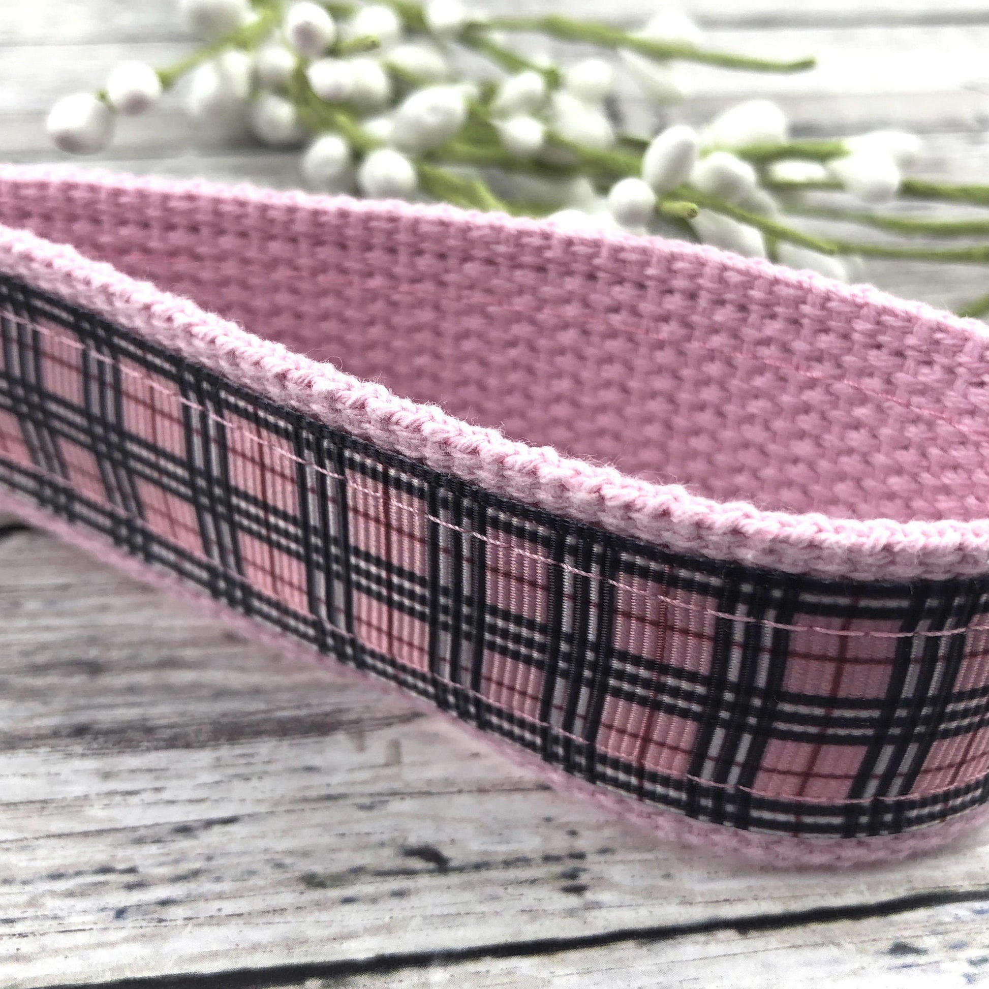 Handmade Ribbon Keychain in Plaid, Best Friend Gifts, College Graduation Gift for her, Popular Right Now