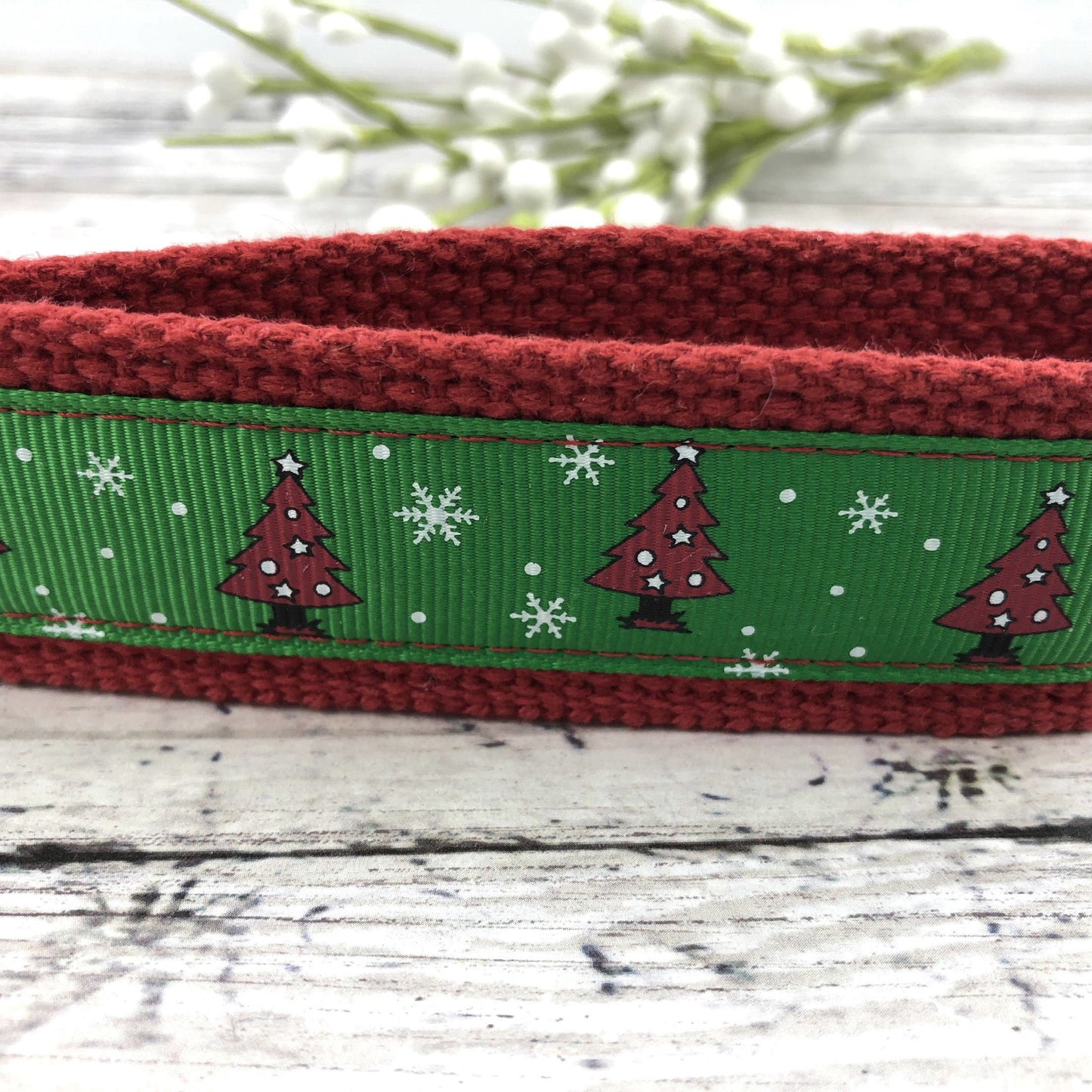 Handmade Christmas Keychain Wristlet, Christmas Tree, Christmas Trees, Popular Right Now, Ribbon Keychain, Teacher Gifts