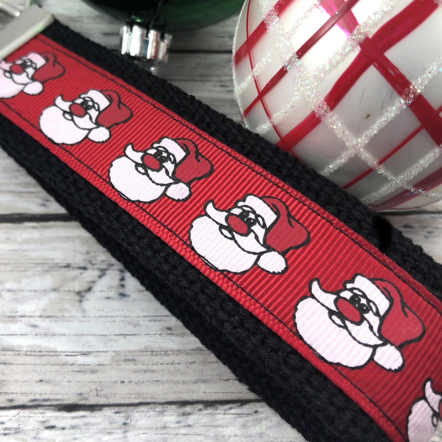 Handmade Christmas Keychain Wristlet, Santa, Popular Right Now, Ribbon Keychain, Teacher Gifts, Best Friend Gifts