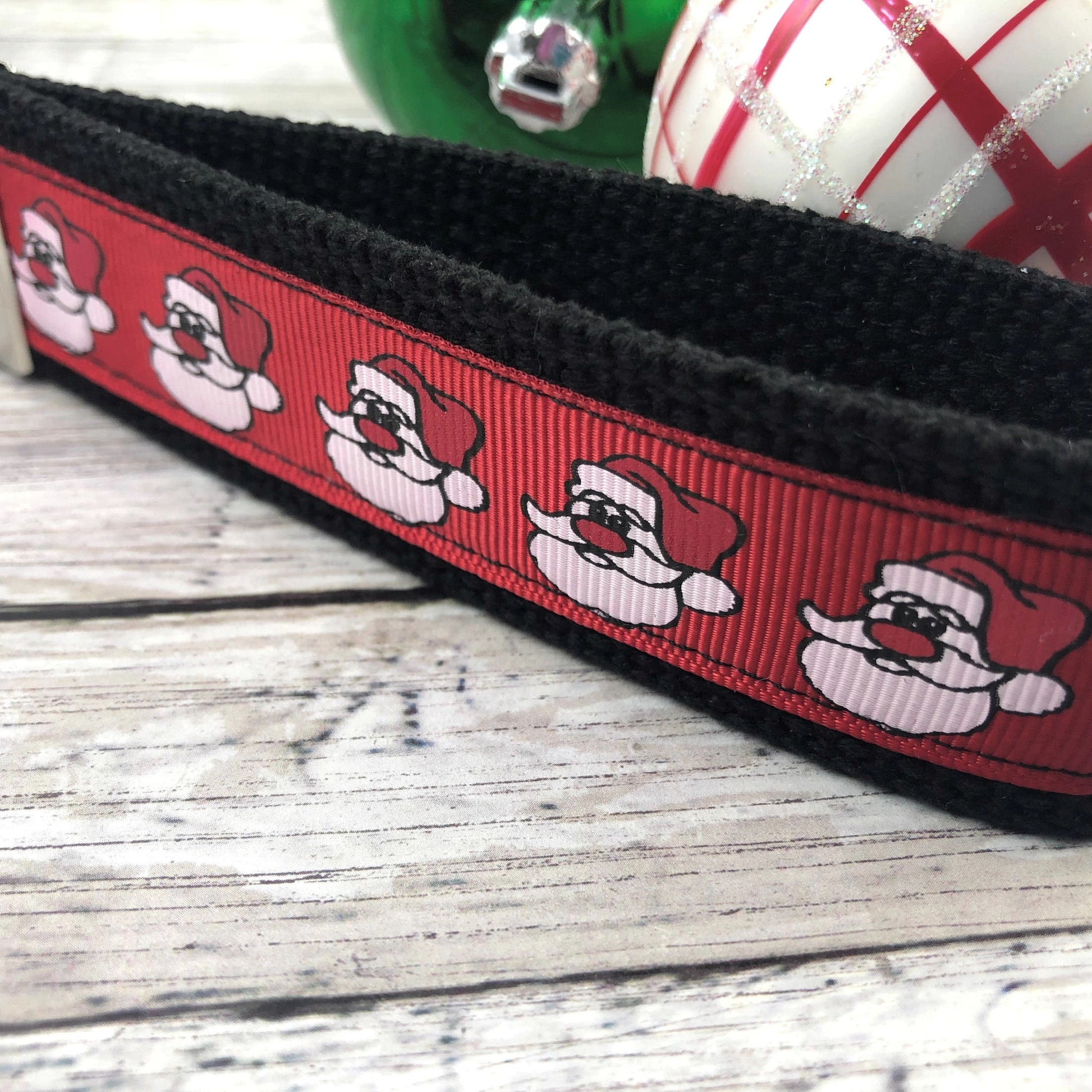 Handmade Christmas Keychain Wristlet, Santa, Popular Right Now, Ribbon Keychain, Teacher Gifts, Best Friend Gifts