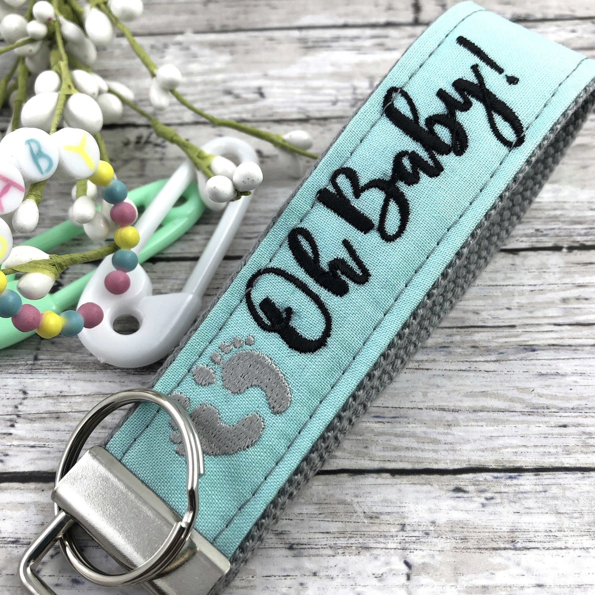 Expecting Mom Gift, Handmade Keychain Wristlet, New Mom Gift, Baby Shower Gift, Pregnancy Gift, Oh Baby, Popular Right Now