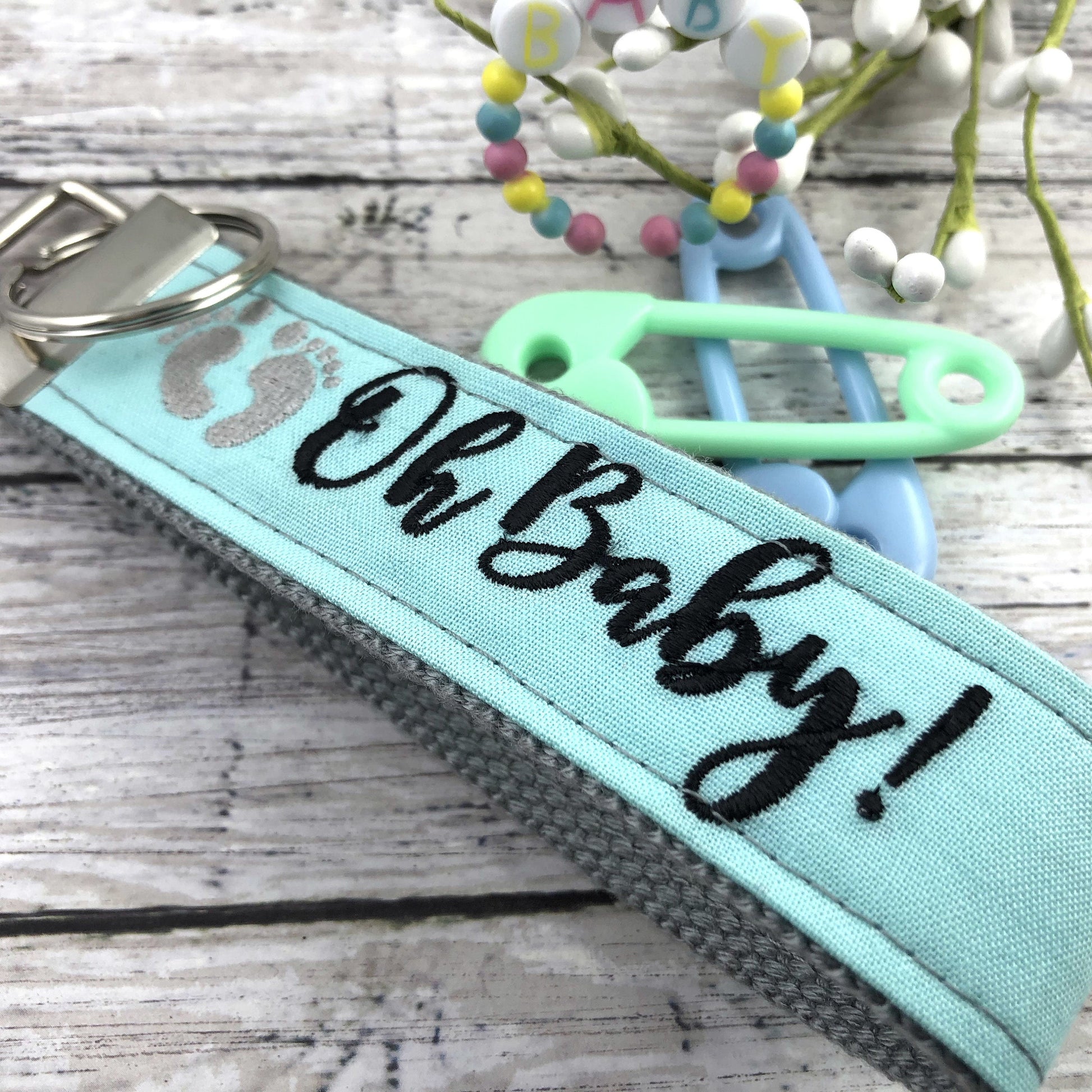 Expecting Mom Gift, Handmade Keychain Wristlet, New Mom Gift, Baby Shower Gift, Pregnancy Gift, Oh Baby, Popular Right Now