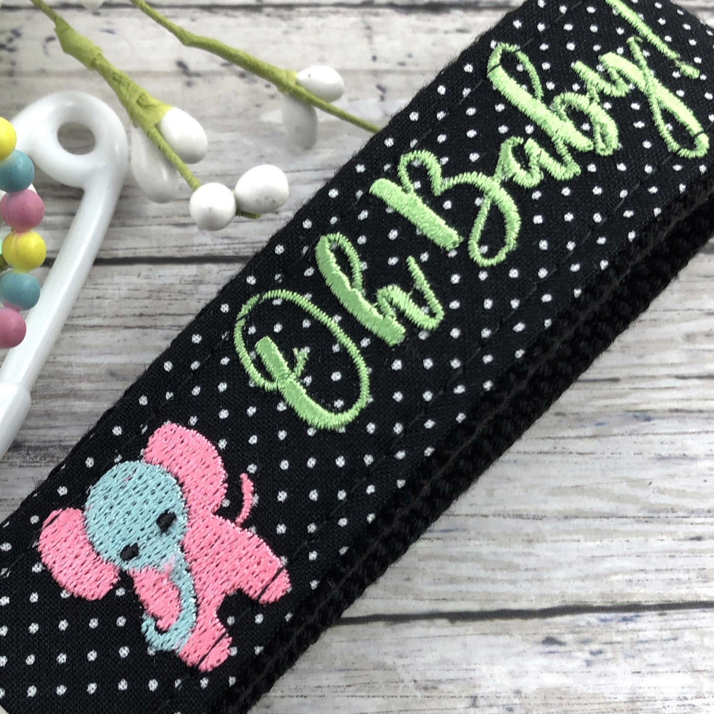 Expecting Mom Gift, Handmade Keychain Wristlet, New Mom Gift, Baby Shower Gift, Pregnancy Gift, Oh Baby, Elephant