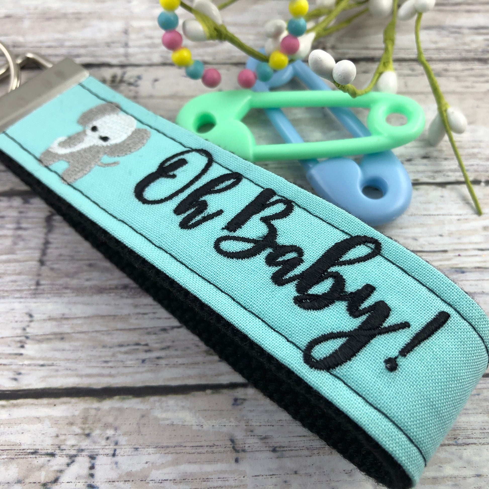 Expecting Mom Gift, Handmade Keychain Wristlet, New Mom Gift, Baby Shower Gift, Pregnancy Gift, Oh Baby, Elephant