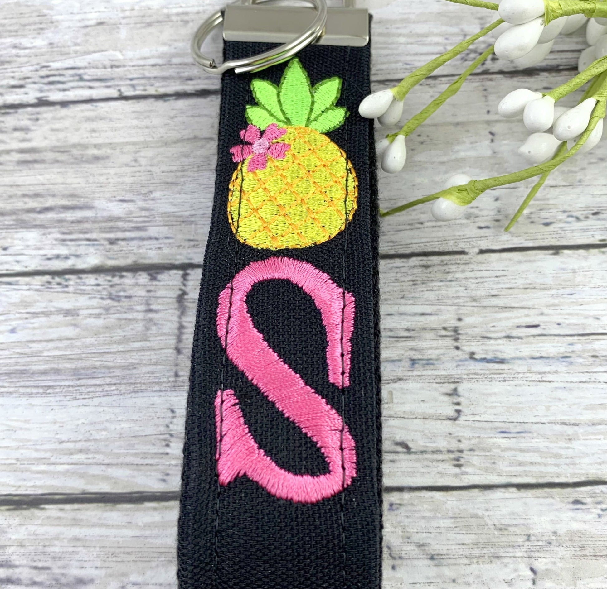 Pineapple Keychain, Pineapple Gifts, Popular Right Now, Coworker Christmas Gift, Monogrammed Keychain, Personalized Gifts, Best Friend Gifts
