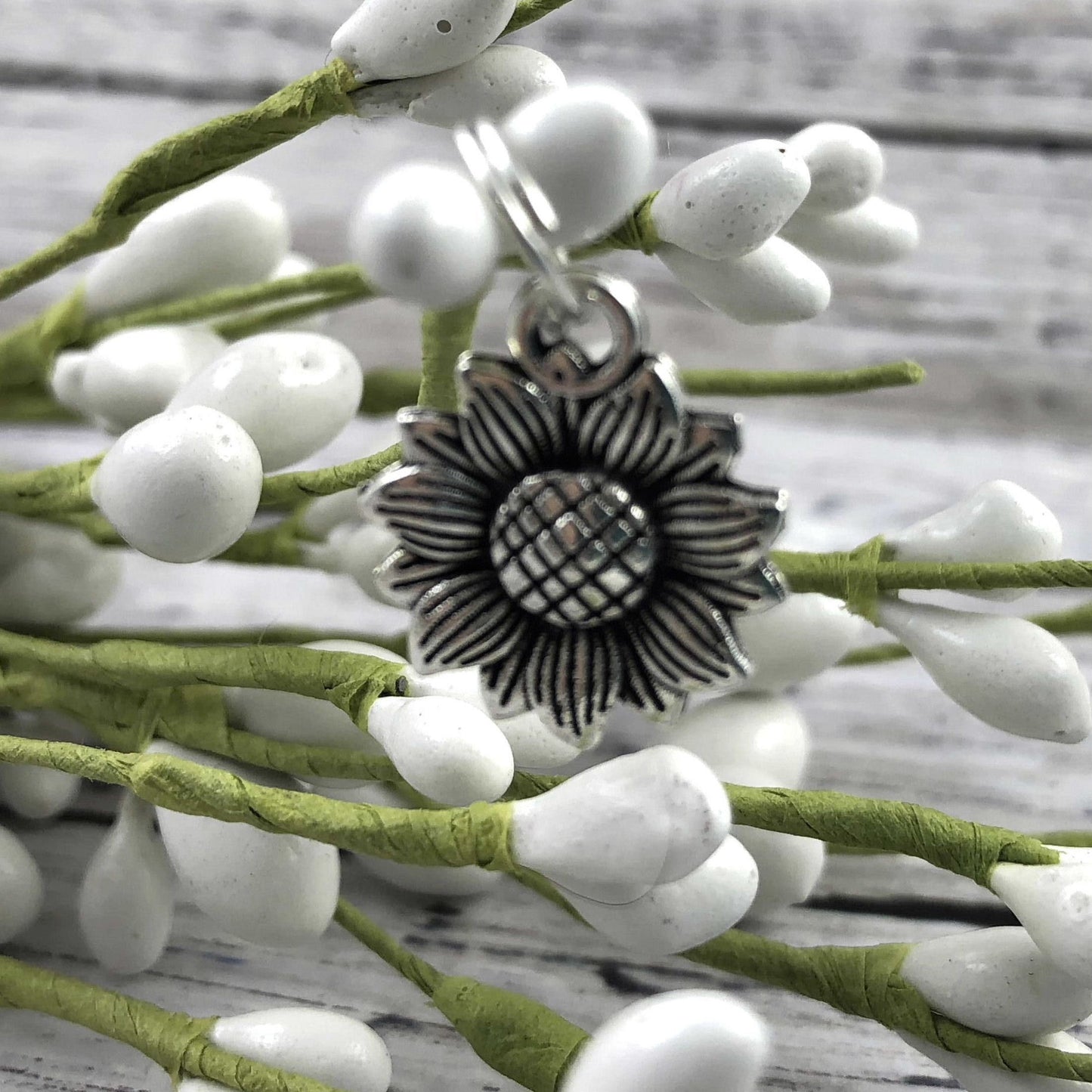 Nana Keychain, Nana Gift, Keychain for Women, Sunflower Gifts, Nana Birthday Gift, Nana Gift from Grandkids, Personalized Nana Gifts