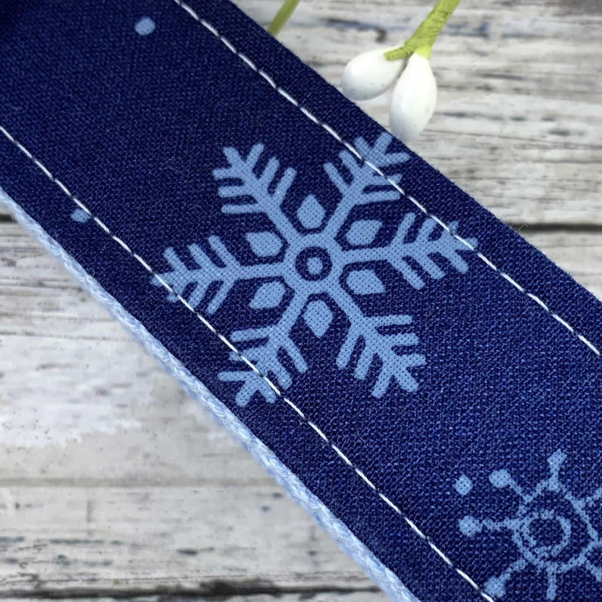 Handmade Snowflake Keychain Wristlet, Popular Right Now, Secret Santa Gift for Women, Moving Away Gift, College Student Gift