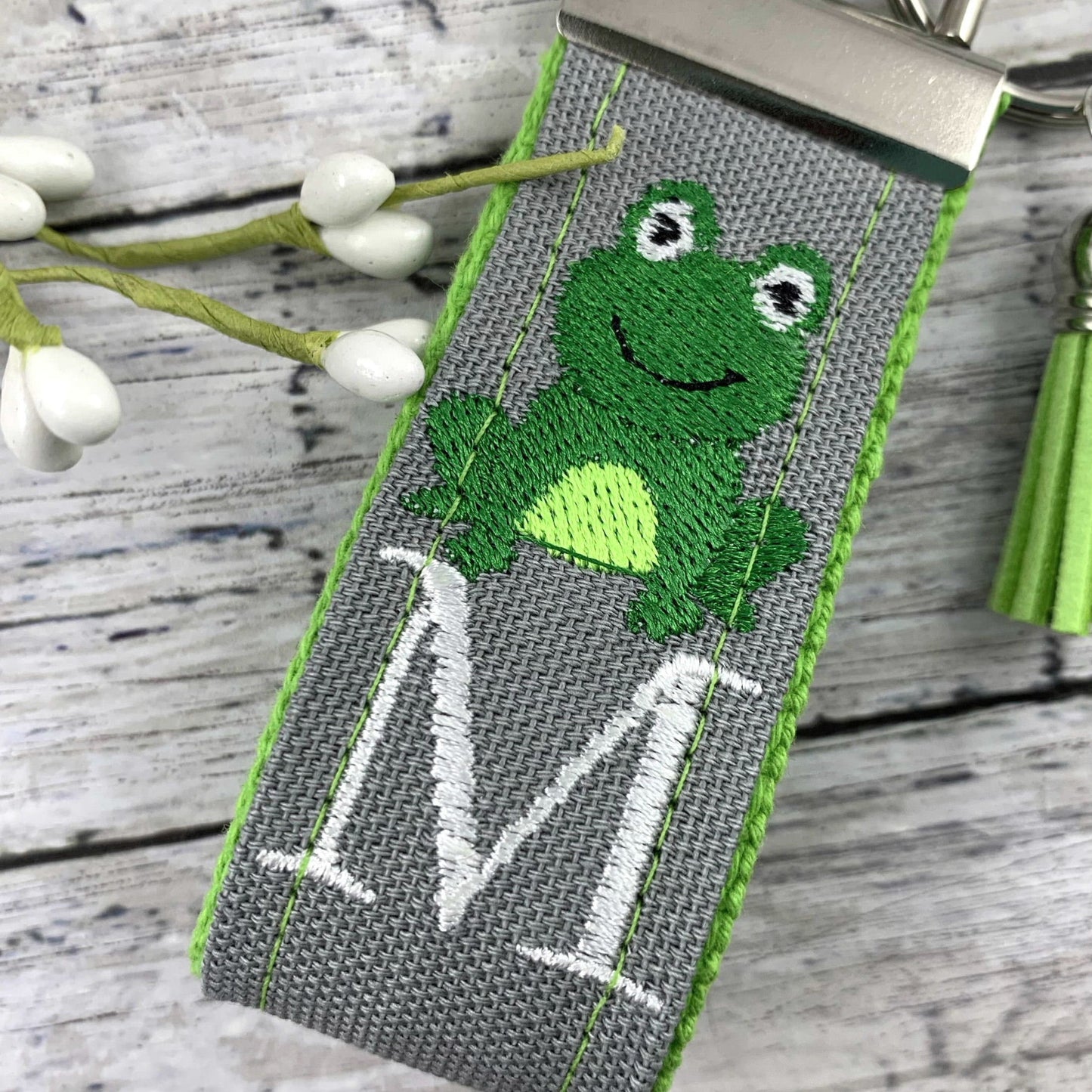 Handmade Frog Keychain, Frog Gifts, Popular Right Now, Personalized Gift, Frog, Personalized Keychain, Luggage Tag, Frogs, Moving Away Gift