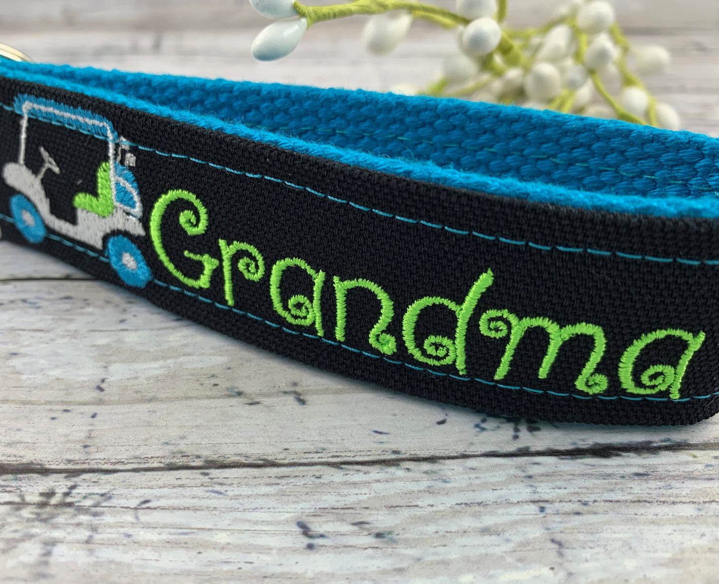 Handmade Grandma Keychain, Grandma Gift, Popular Right Now, Mother in Law Gift, Wristlet Keychain, Golf Gifts for Women, Retirement Gift