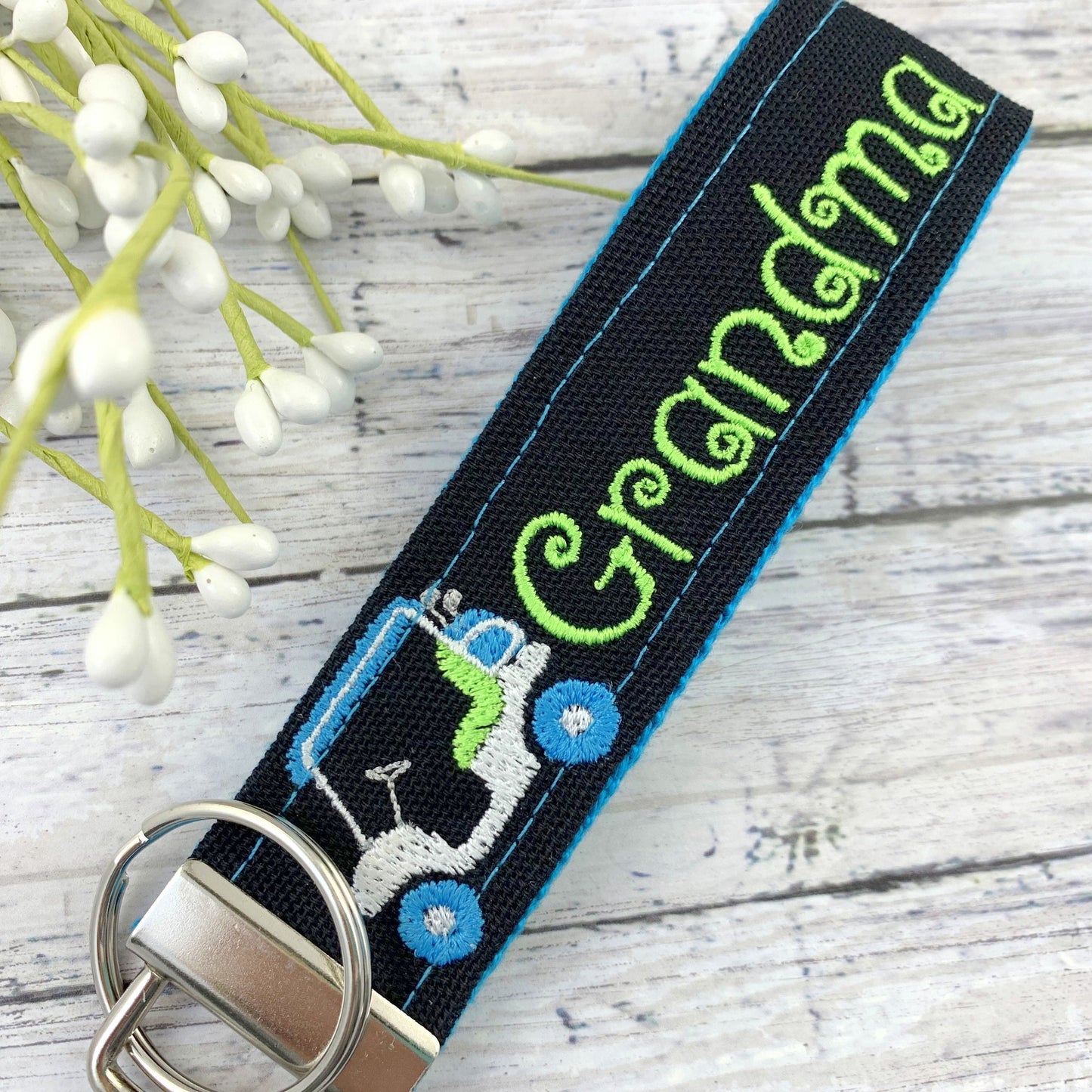 Handmade Grandma Keychain, Grandma Gift, Popular Right Now, Mother in Law Gift, Wristlet Keychain, Golf Gifts for Women, Retirement Gift