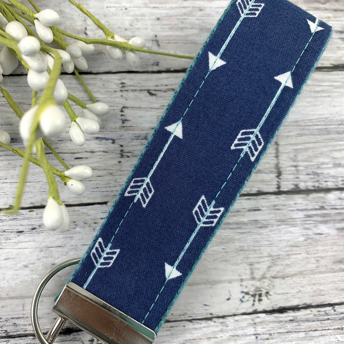 Arrow Keychain, Arrows, Like Arrows, Popular Right Now, Wristlet Keychain, Mindfulness Gift, Faith over Fear, High School Graduation Gift