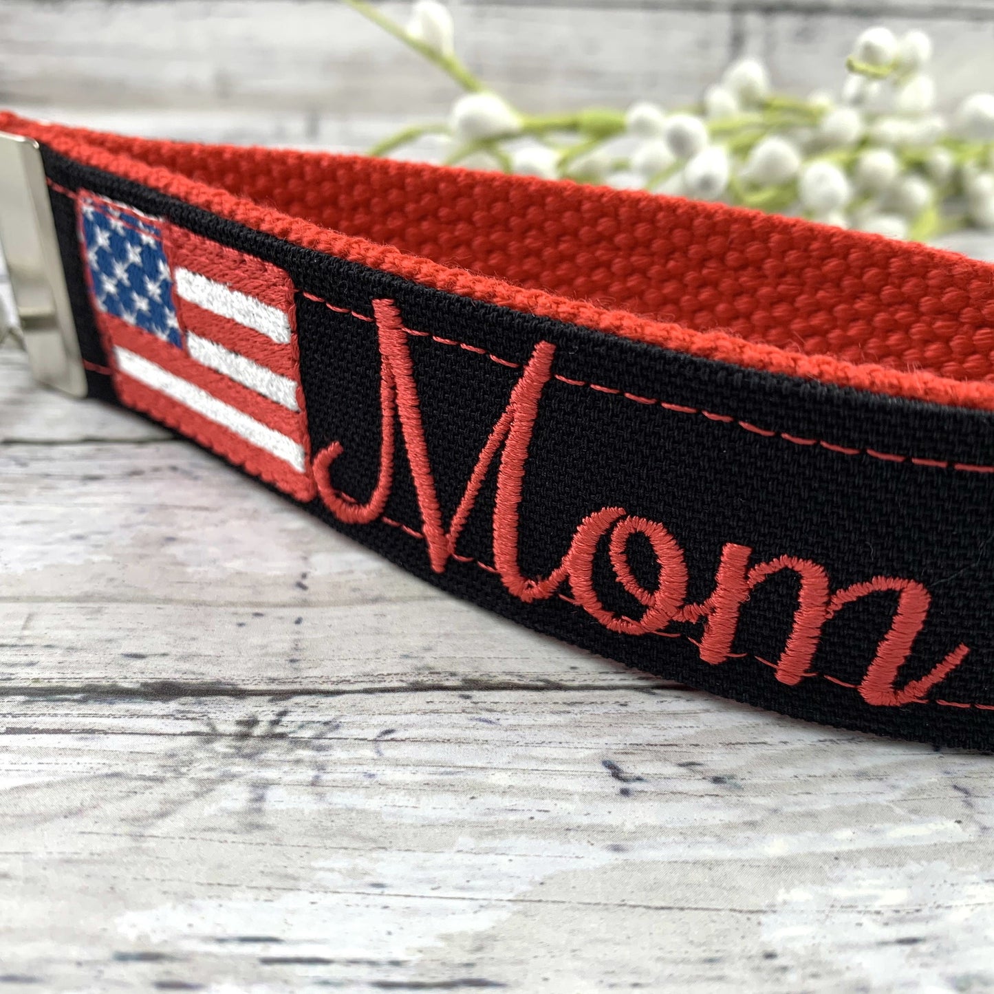 American Flag Wristlet Keychain, Popular Right Now, Embroidered Keychain, Army Mom, Mom Gifts, Marine Mom, Mothers Day Gift Basket, Mom Gift