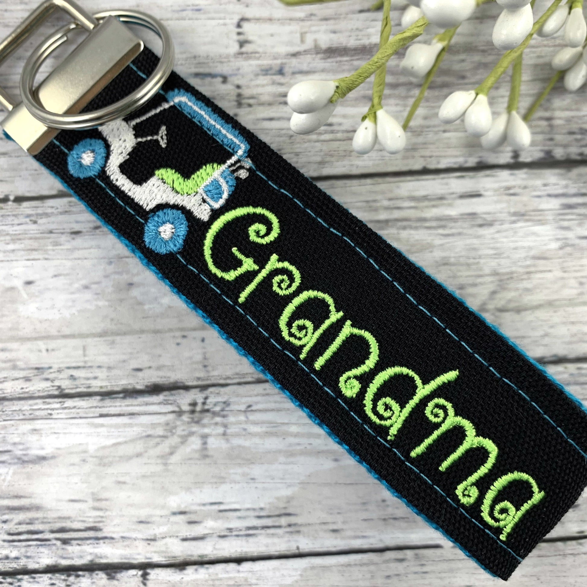 Handmade Grandma Keychain, Grandma Gift, Popular Right Now, Mother in Law Gift, Wristlet Keychain, Golf Gifts for Women, Retirement Gift