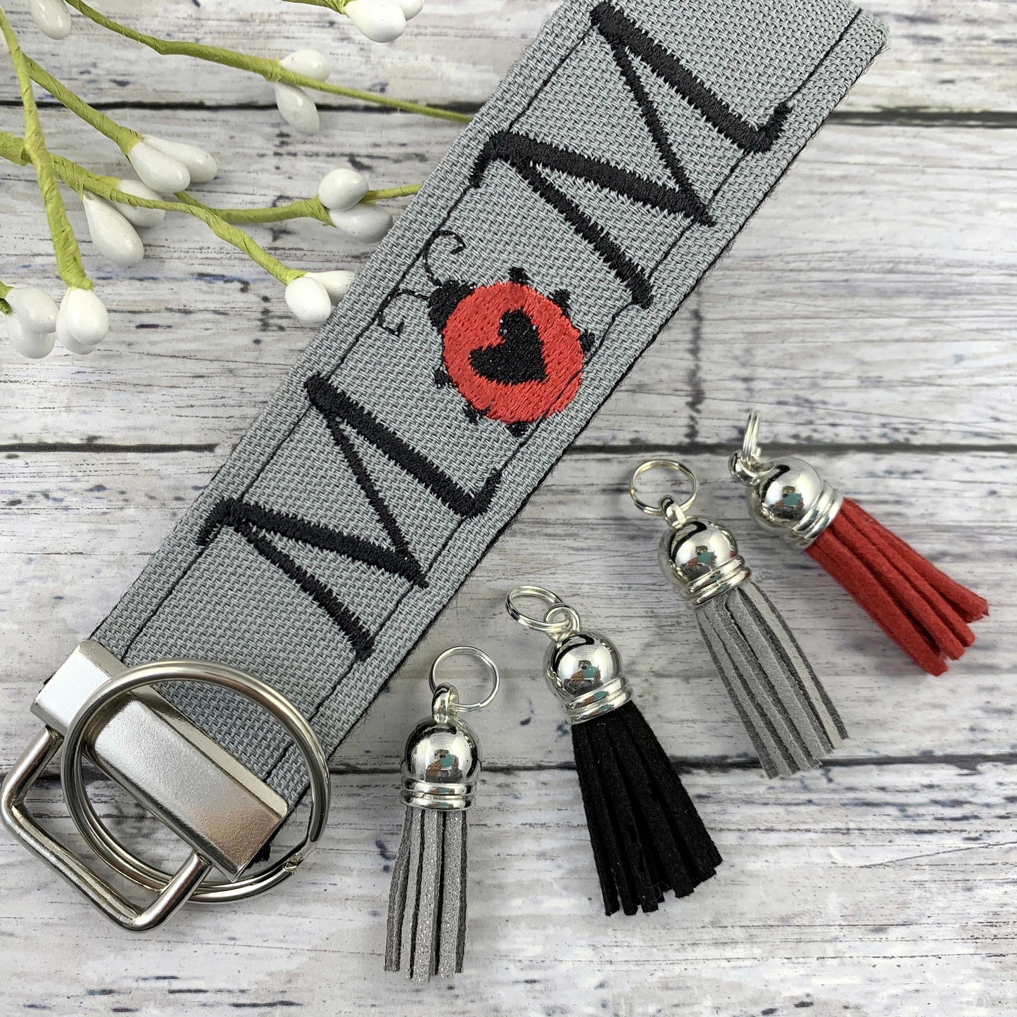 Ladybug Mom Keychain, Popular Right Now, Expecting Mom Gift, Embroidered Keychain, Embroidery keychain, Mother in Law Gift, Mom Gifts