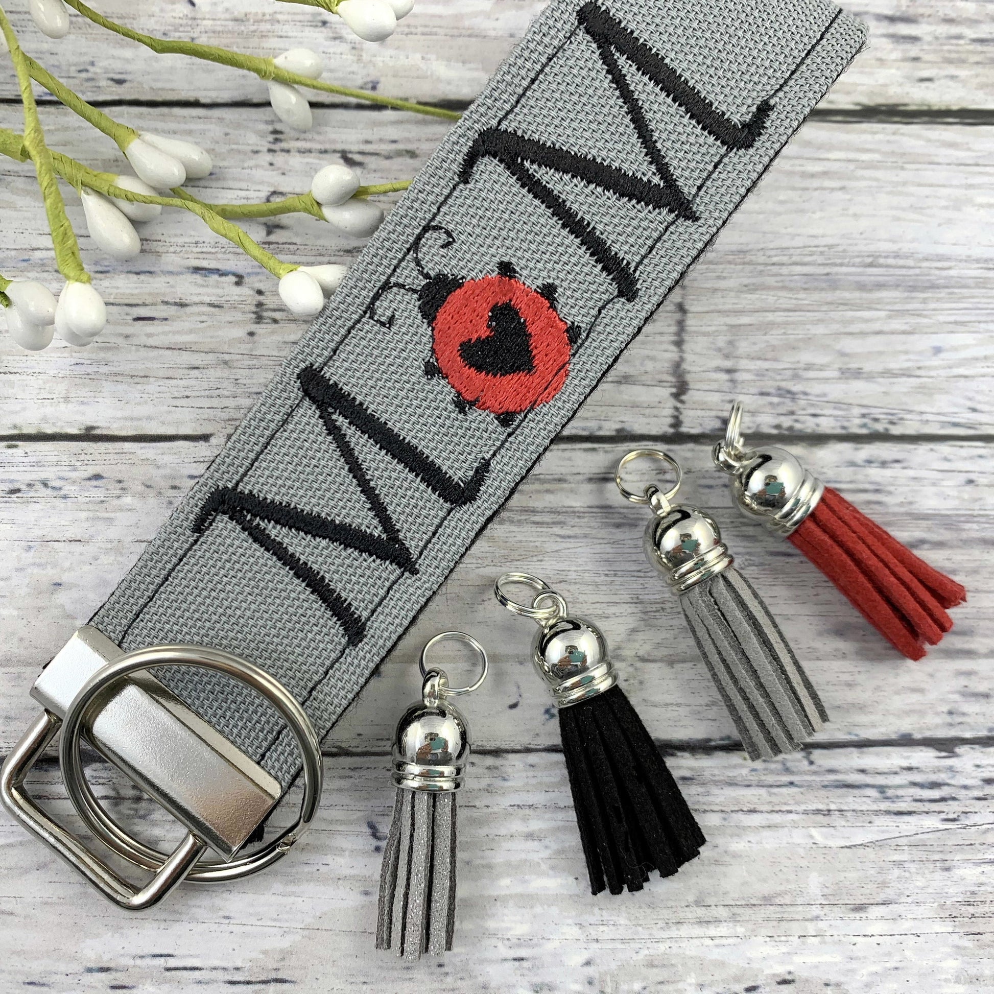 Ladybug Mom Keychain, Popular Right Now, Expecting Mom Gift, Embroidered Keychain, Embroidery keychain, Mother in Law Gift, Mom Gifts
