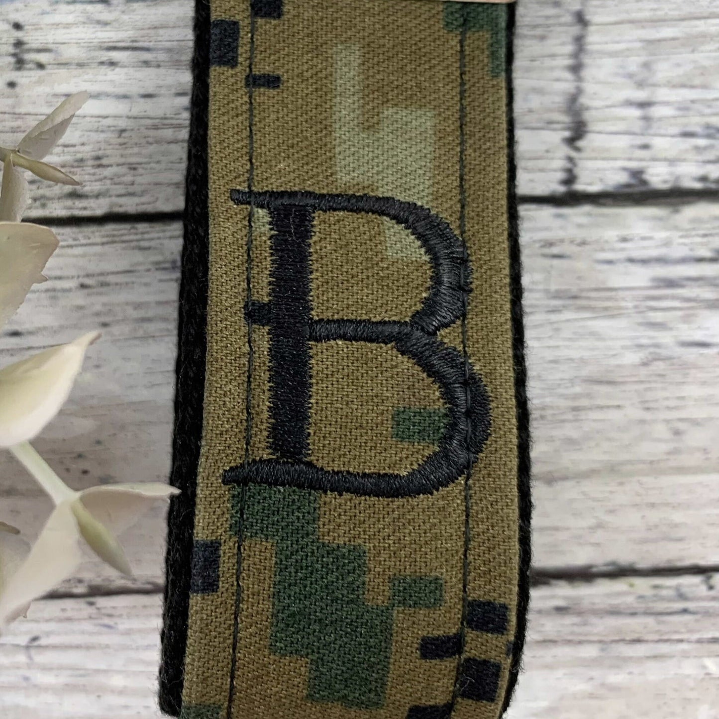 Initial Keychain, Monogrammed Keychain, Popular Right Now, Graduation Gift For Him, Male Teacher Gifts, Godfather Gift, Mini Key fob, Camo