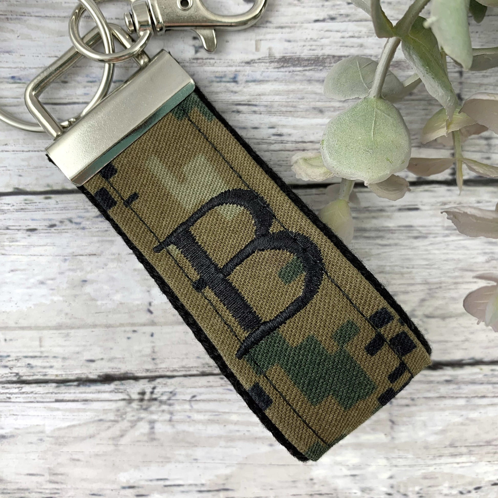 Initial Keychain, Monogrammed Keychain, Popular Right Now, Graduation Gift For Him, Male Teacher Gifts, Godfather Gift, Mini Key fob, Camo