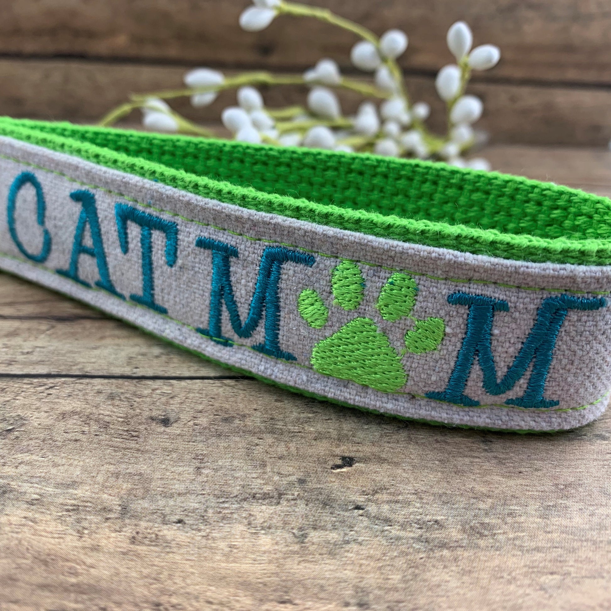 Cat Mom Keychain, Rescue Mom, Vet Tech Gift, Cat Lover Gift Ideas, Embroidered Keychain, Adopt a Pet, Trending Now, Cat Sitter, Cat Owner