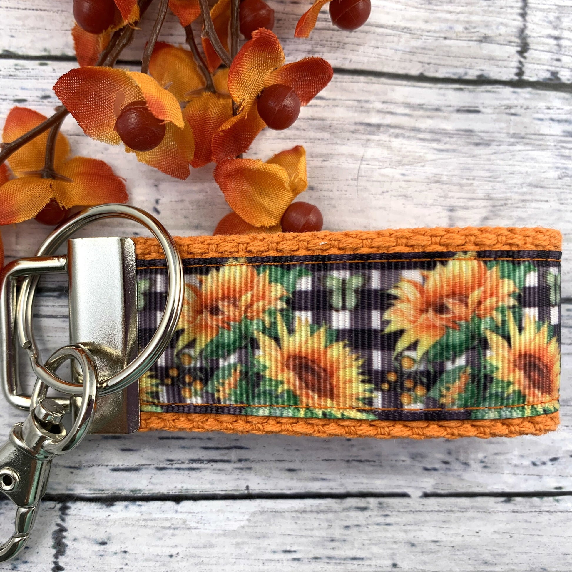 Handmade Sunflower Keychain, Sunflower Gifts, Popular Right Now, Mini Keychain, Sunflowers, Luggage Tag, Moving Away Gift, Ribbon Keychain