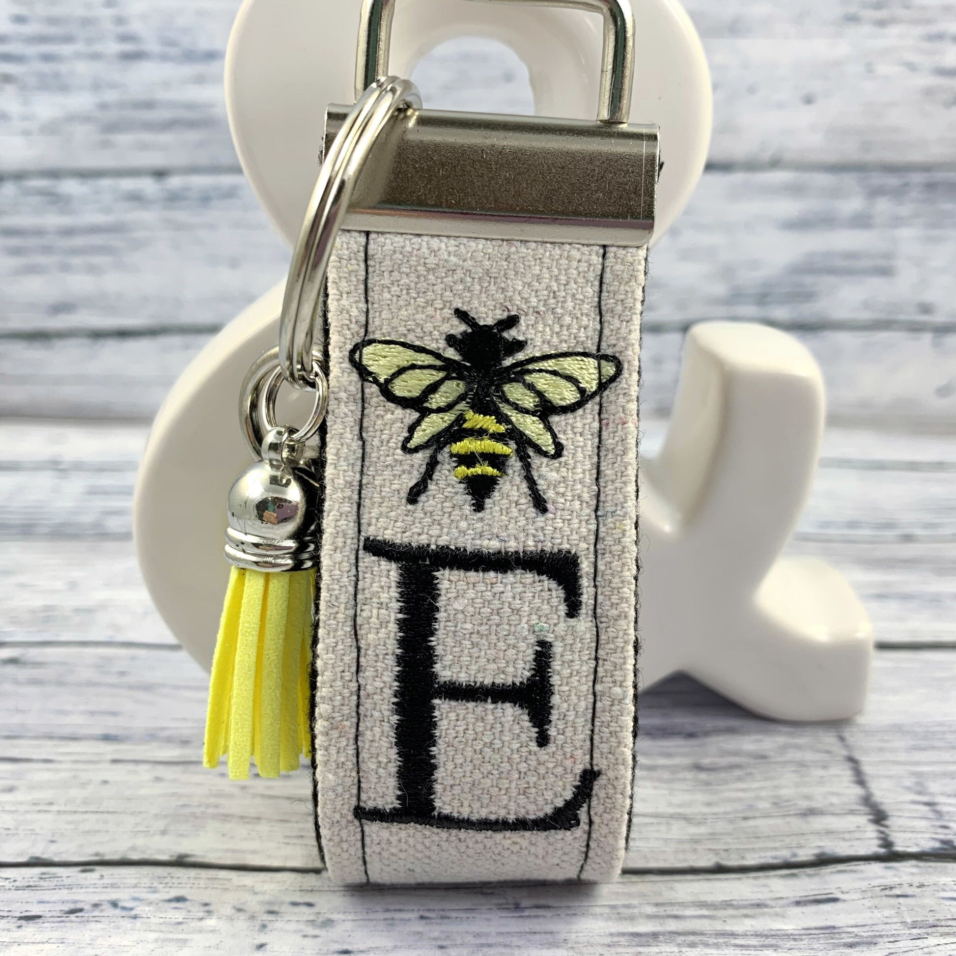 Bee Keychain, Bee Gifts, Bee Gift, Popular Right Now, Personalized Gift, Bee Keeper Gift, Personalized Keychain, Luggage Tag, Bumble Bee