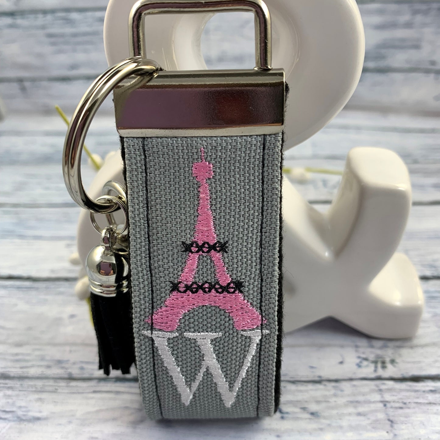 Eiffel Tower Keychain, Paris Gift, Paris 2024, Personalized Gift, Sweet 16 Gift, Personalized Keychain, Luggage Tag, Moving Away Gift