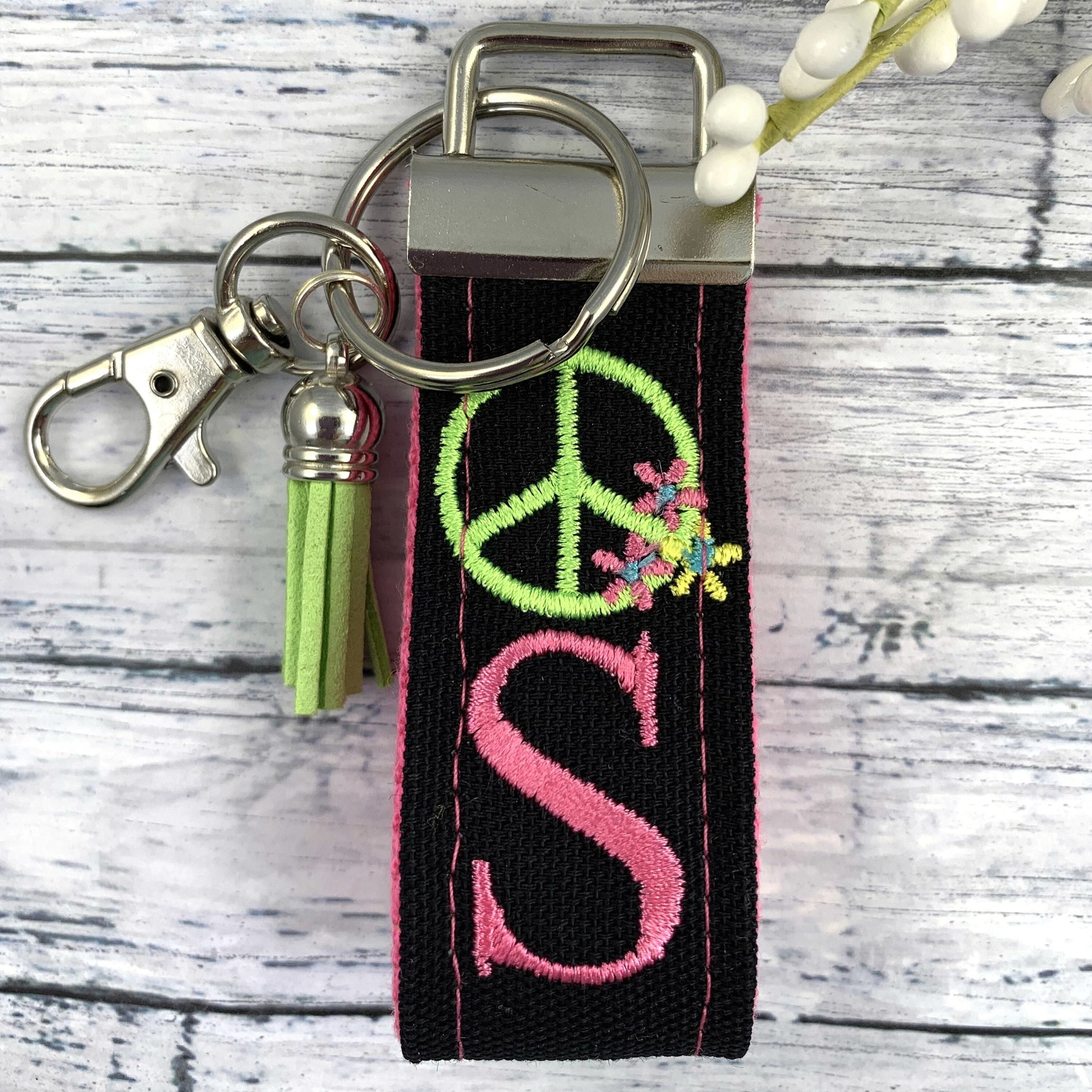 Peace Sign Initial Keychain, Stress Relief Gift, Popular Right Now, Cheer up Gift, Goodbye Friend Gift, Peace Symbol, Peace Sign Gifts