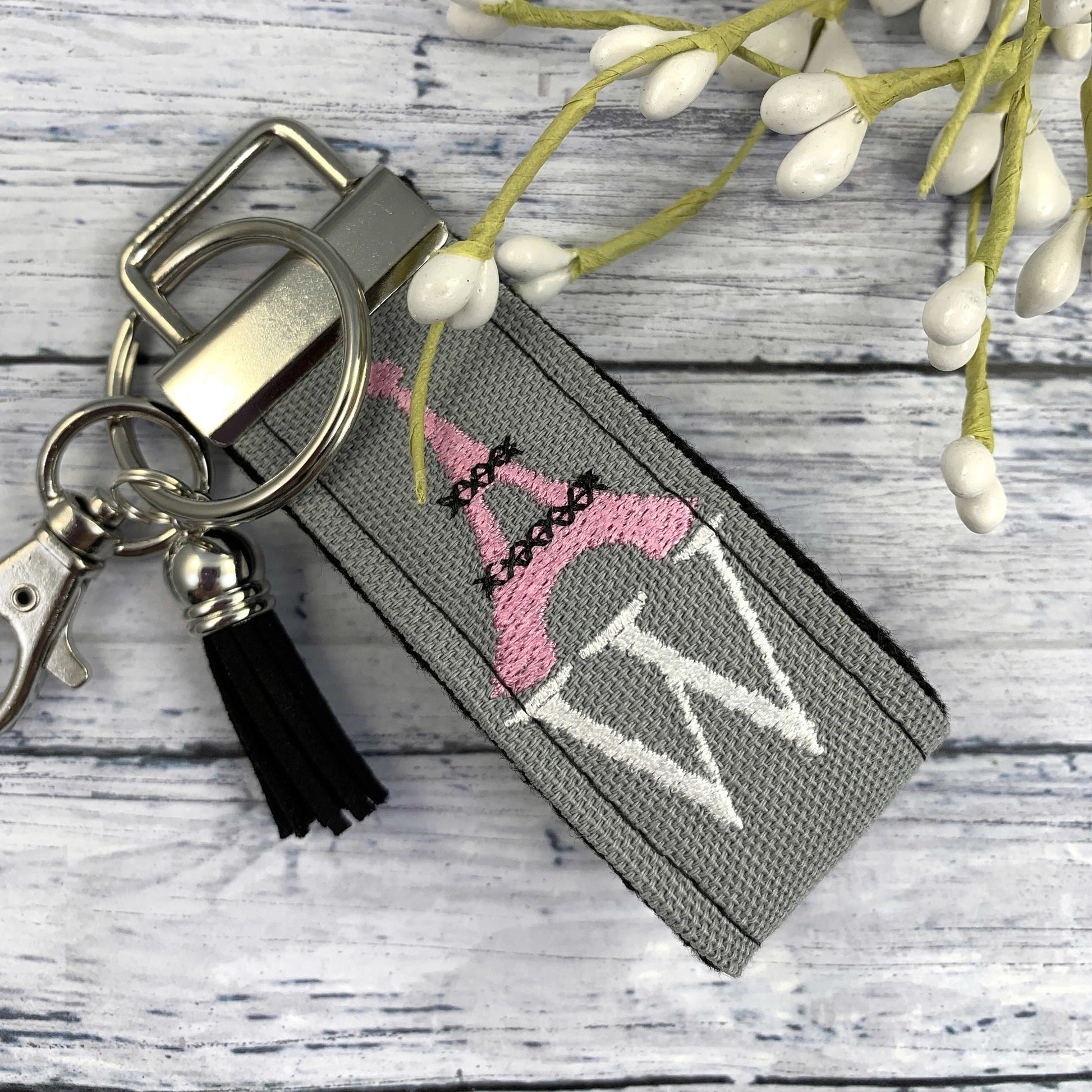 Eiffel Tower Keychain, Paris Gift, Paris 2024, Personalized Gift, Sweet 16 Gift, Personalized Keychain, Luggage Tag, Moving Away Gift