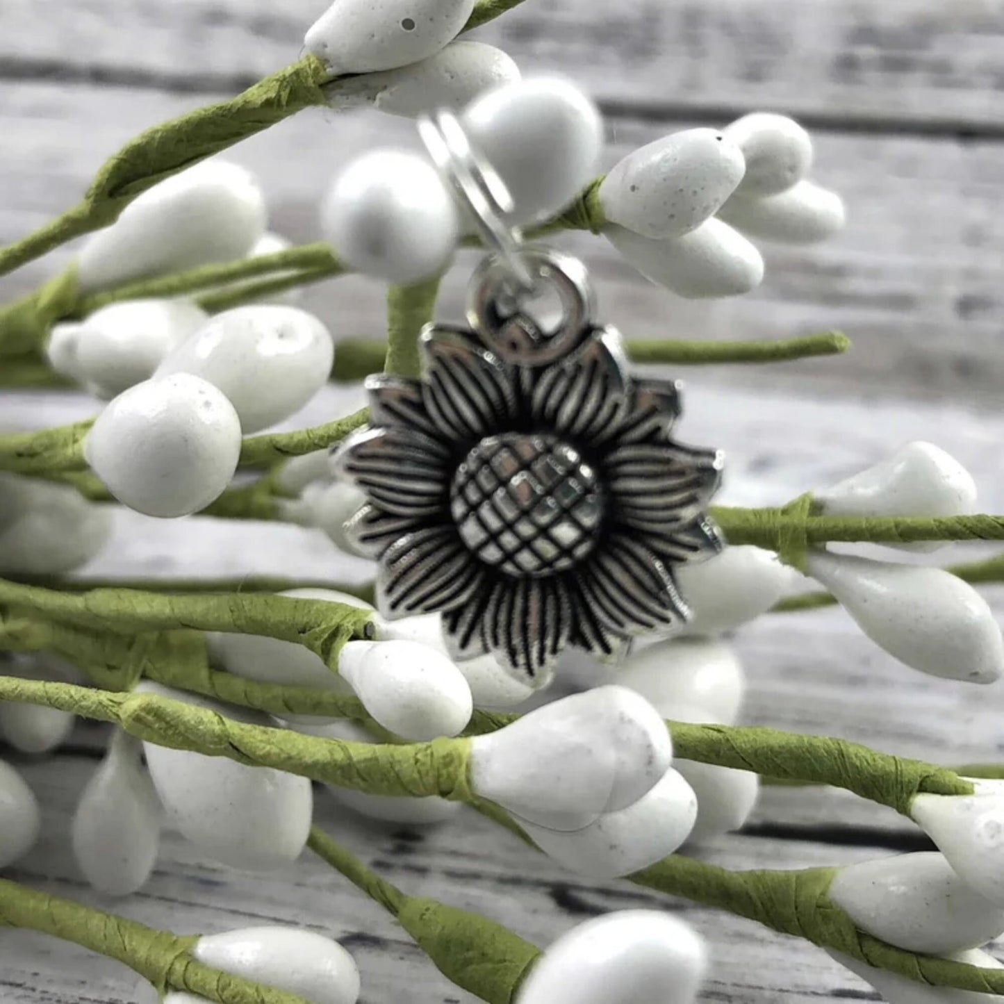 Handmade Sunflower Keychain, Sunflowers, Customizable Keychain, Personalized Initial Keychain, Luggage Tag, Moving Away Gift, Step Mom Gift