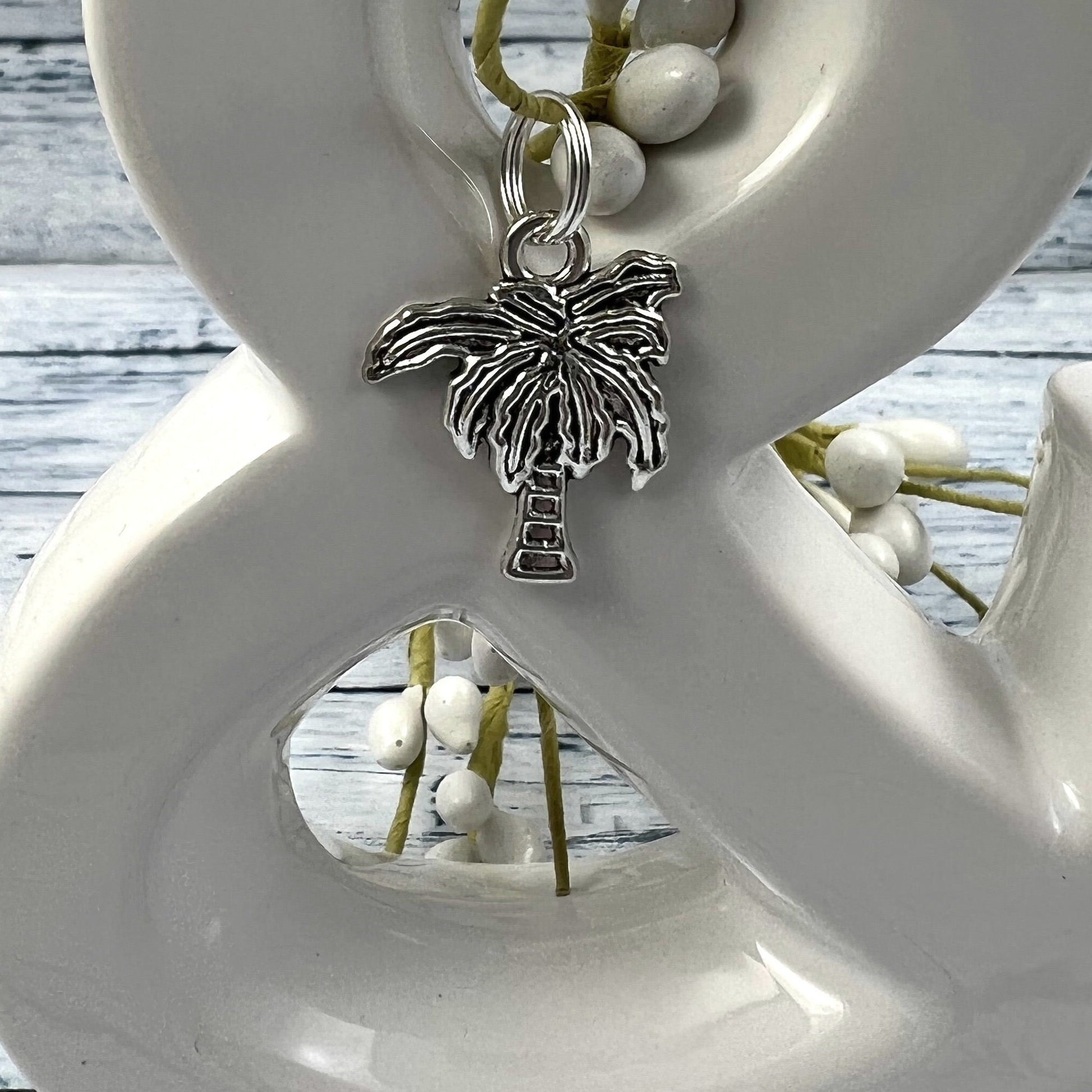 Handmade Palm Tree Keychain, Palm Trees, Beach Keychain, Customizable Keychain, Initial Keychain, Luggage Tag, Retirement Gifts, Beach Life