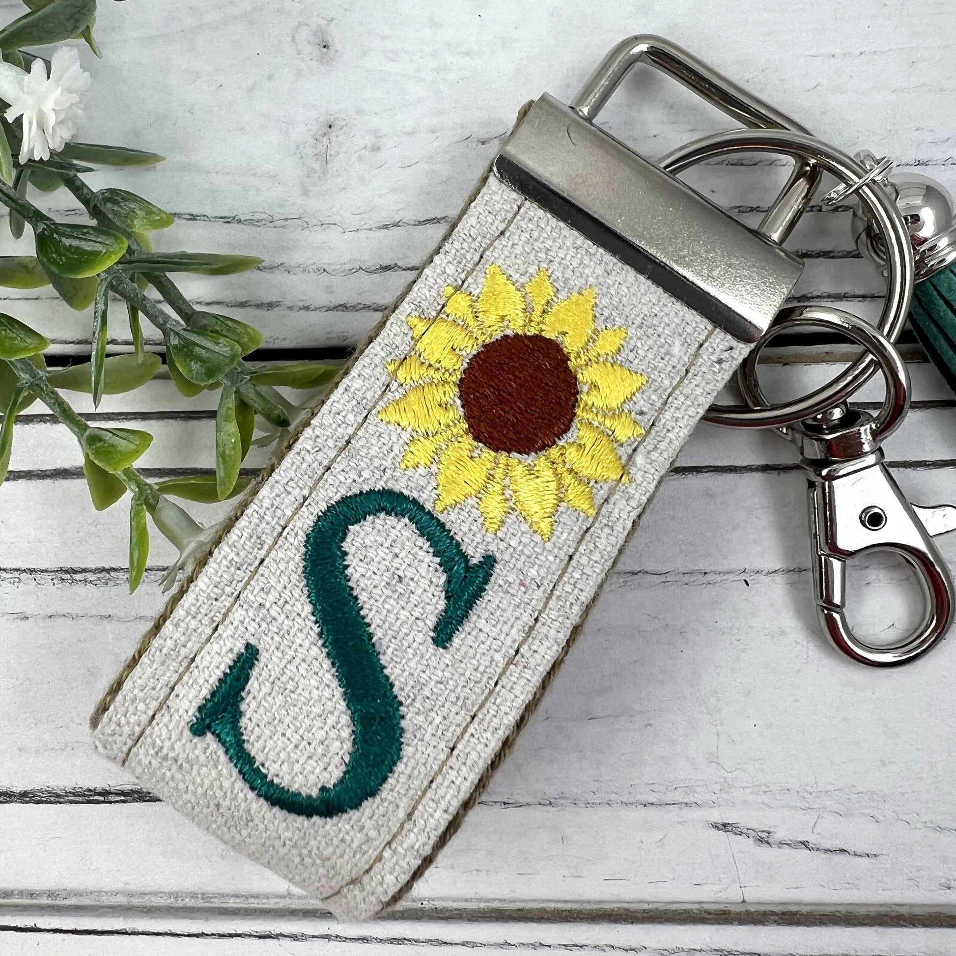 Handmade Sunflower Keychain, Sunflowers, Customizable Keychain, Personalized Initial Keychain, Luggage Tag, Moving Away Gift, Step Mom Gift