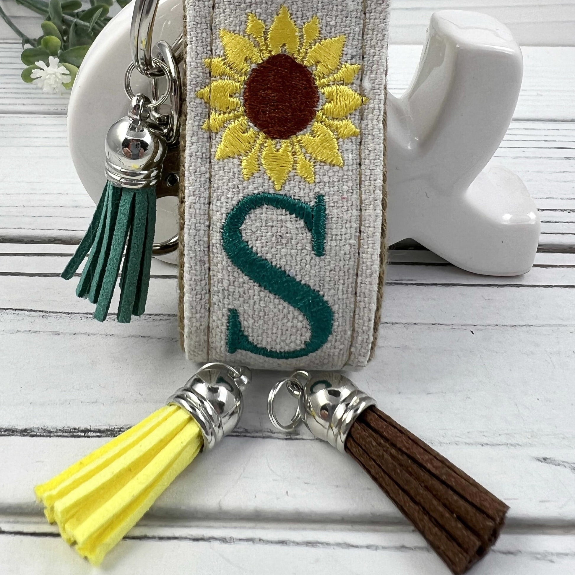 Handmade Sunflower Keychain, Sunflowers, Customizable Keychain, Personalized Initial Keychain, Luggage Tag, Moving Away Gift, Step Mom Gift