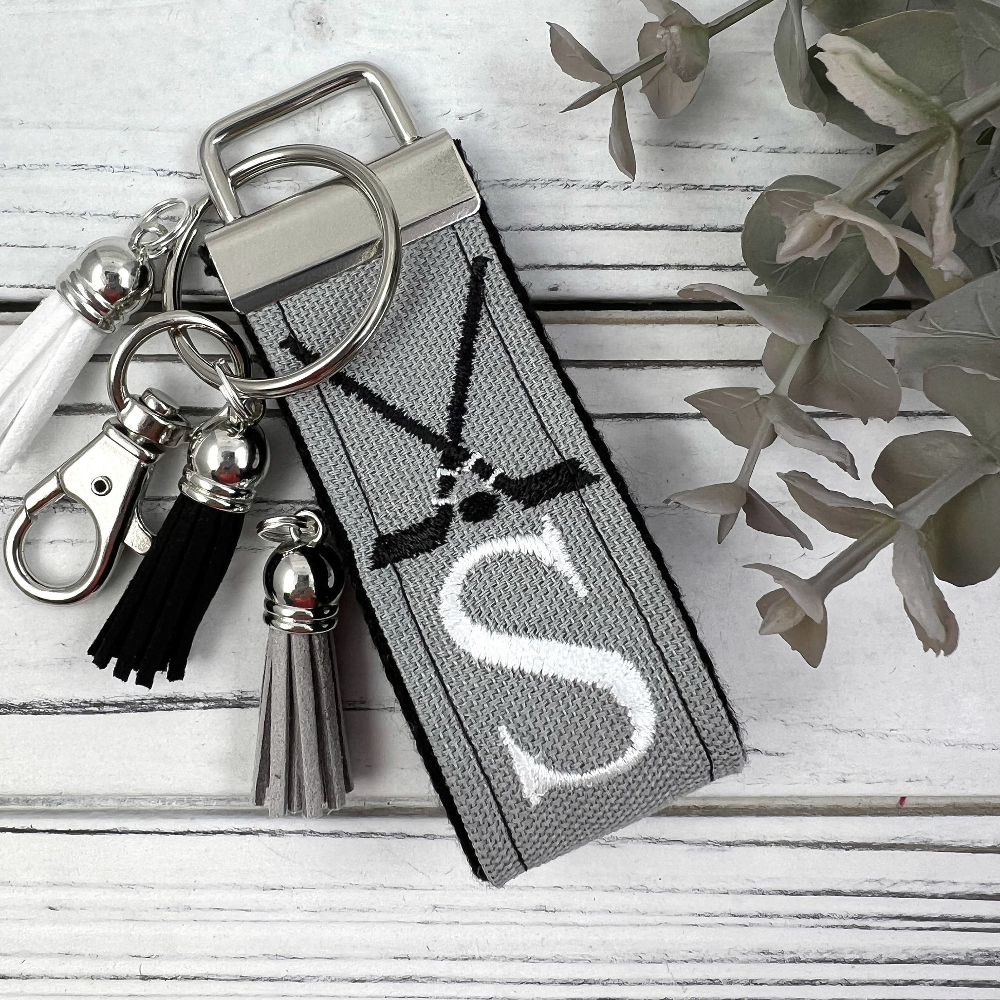 Hockey Mom Keychain, Hockey Coach Gifts, Hockey Gifts, Customizable Keychain, Personalized Keychain, Luggage Tag, Hockey Life, Hockey Team