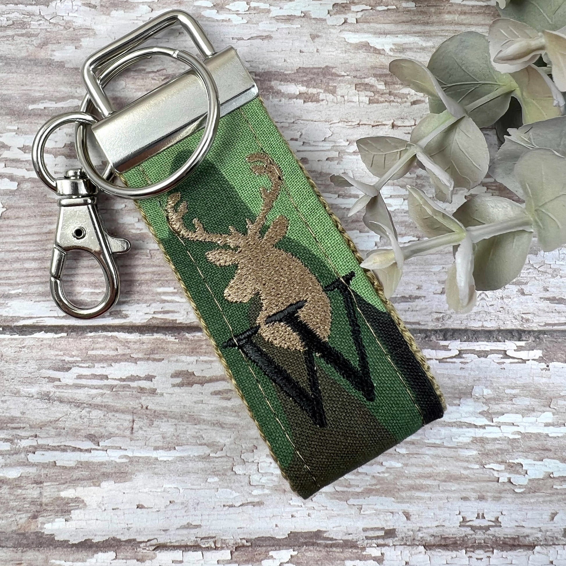 Handmade Deer Keychain, Deer Gifts, Hunting Gifts for Men, Personalized Gift, Personalized Keychain, Luggage Tag, Hunting Gifts, Outdoorsy