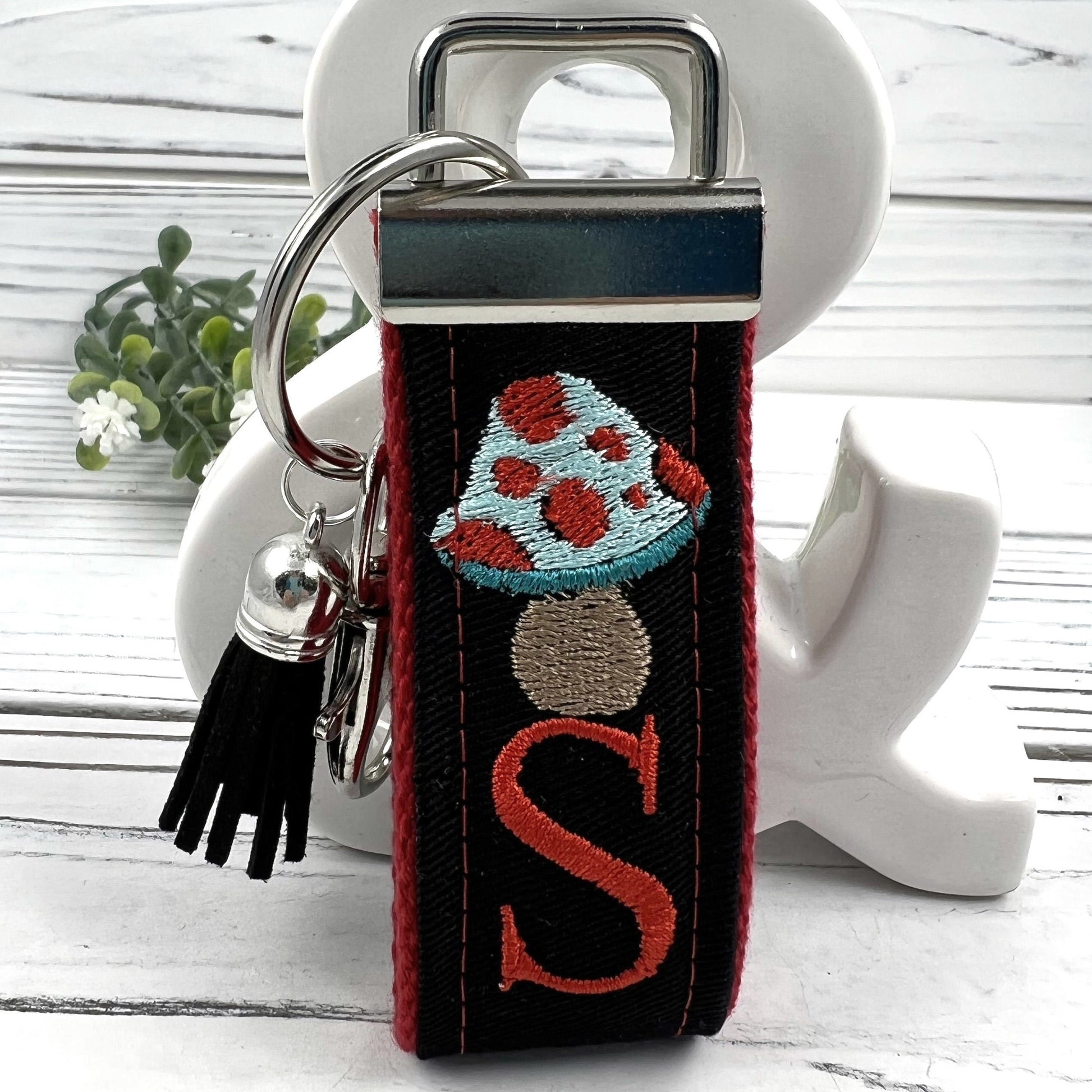 Mushroom Keychain, Mushroom Gift, Mini Keychain, Popular Right Now, Personalized Keychain, Luggage Tag, Cute Birthday Gifts, Mushrooms
