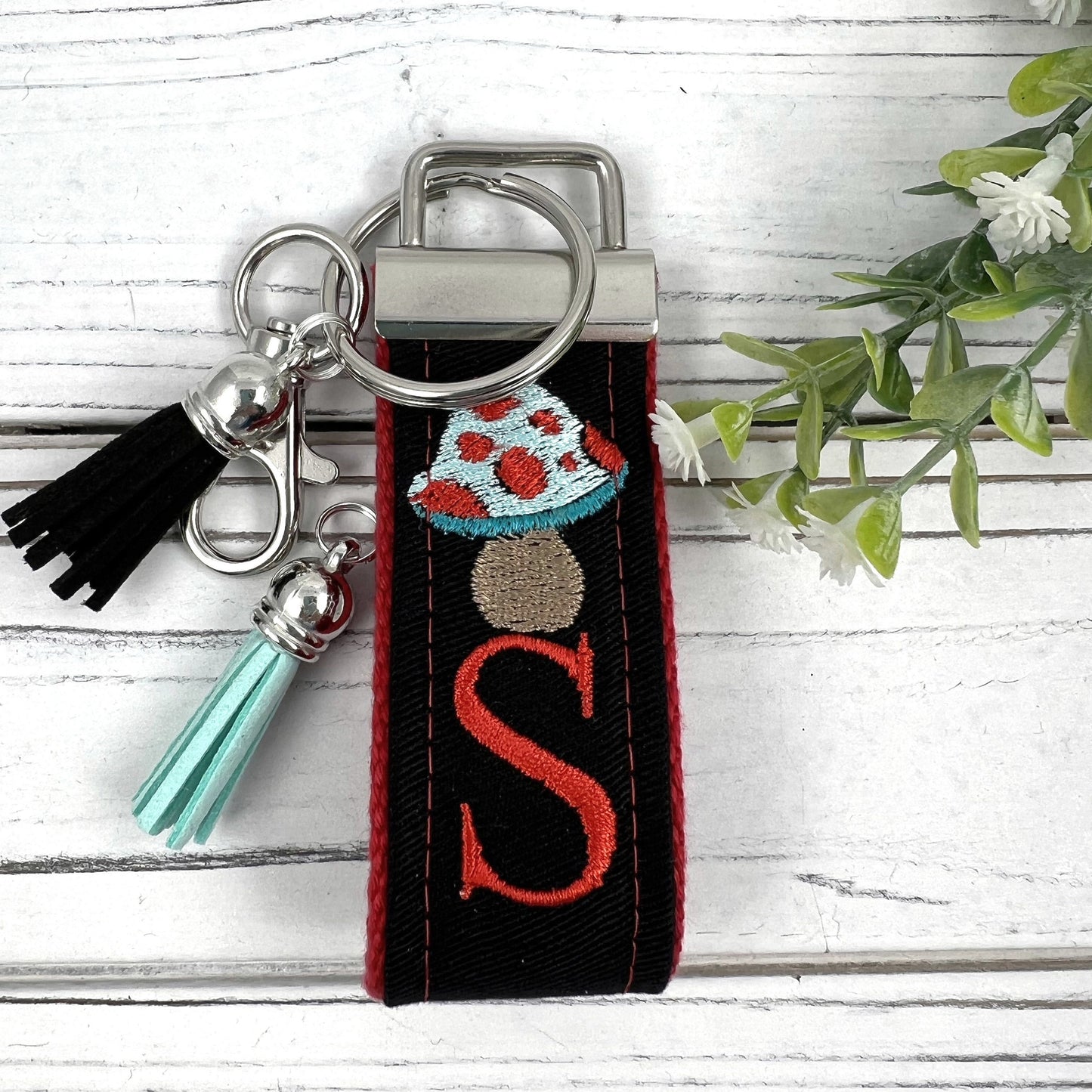 Mushroom Keychain, Mushroom Gift, Mini Keychain, Popular Right Now, Personalized Keychain, Luggage Tag, Cute Birthday Gifts, Mushrooms