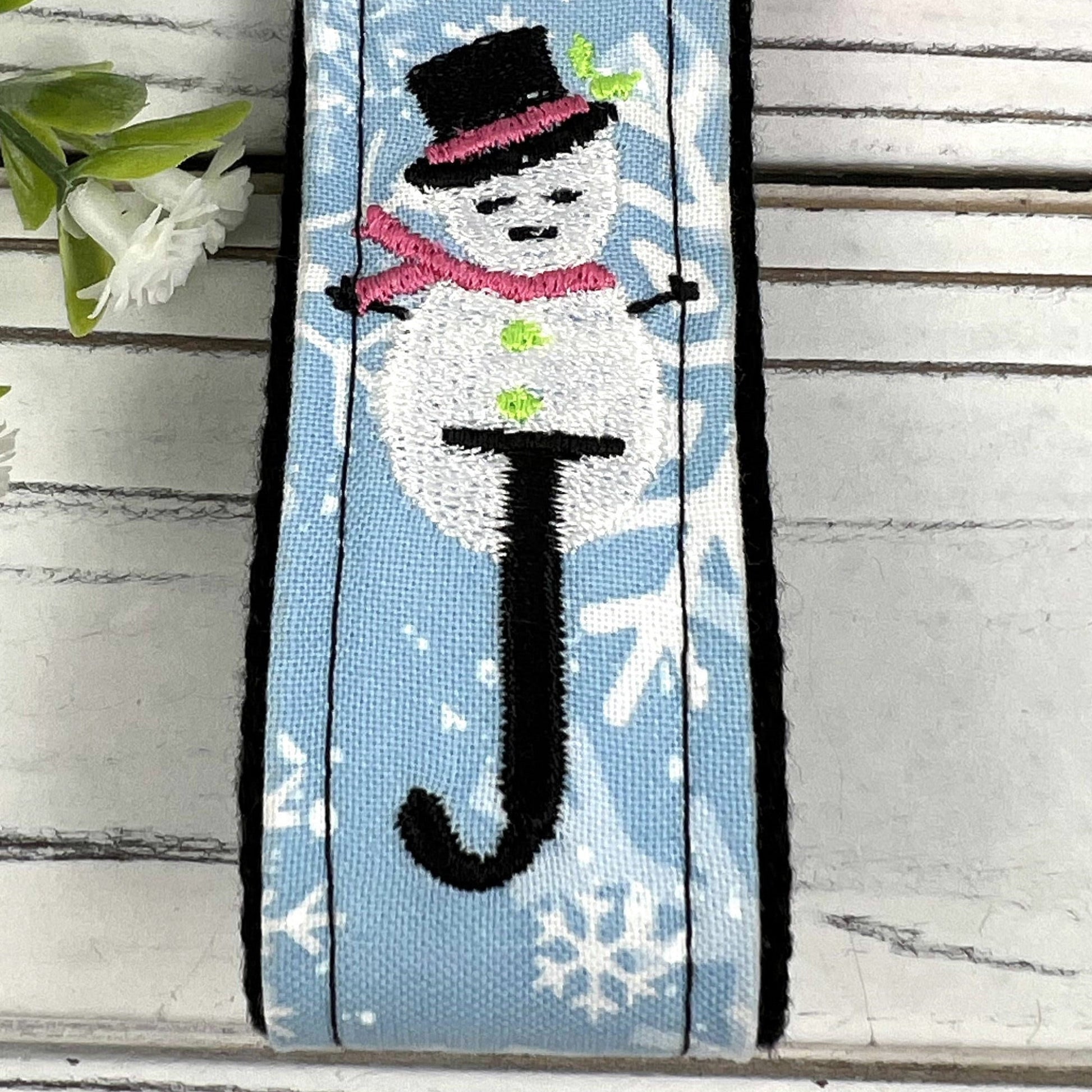 Snowman Keychain, Friend Keychain, Snowflake Keychain, Initial Keychain, Car Keychain, Secretary Gift, Snowman Gifts, Snowmen, Mini Keychain