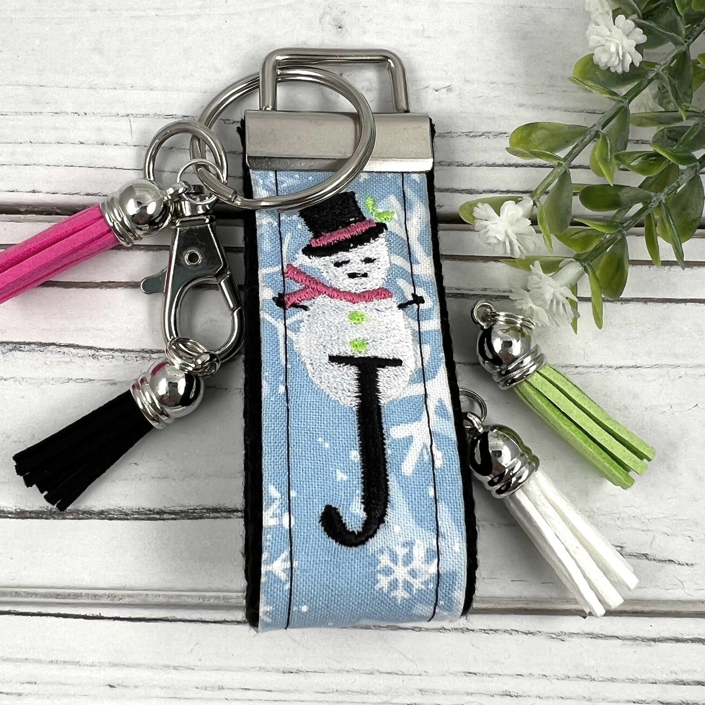 Snowman Keychain, Friend Keychain, Snowflake Keychain, Initial Keychain, Car Keychain, Secretary Gift, Snowman Gifts, Snowmen, Mini Keychain