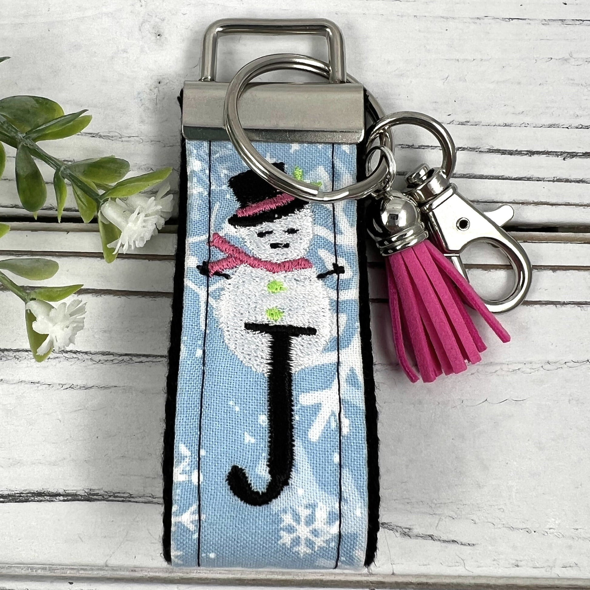 Snowman Keychain, Friend Keychain, Snowflake Keychain, Initial Keychain, Car Keychain, Secretary Gift, Snowman Gifts, Snowmen, Mini Keychain