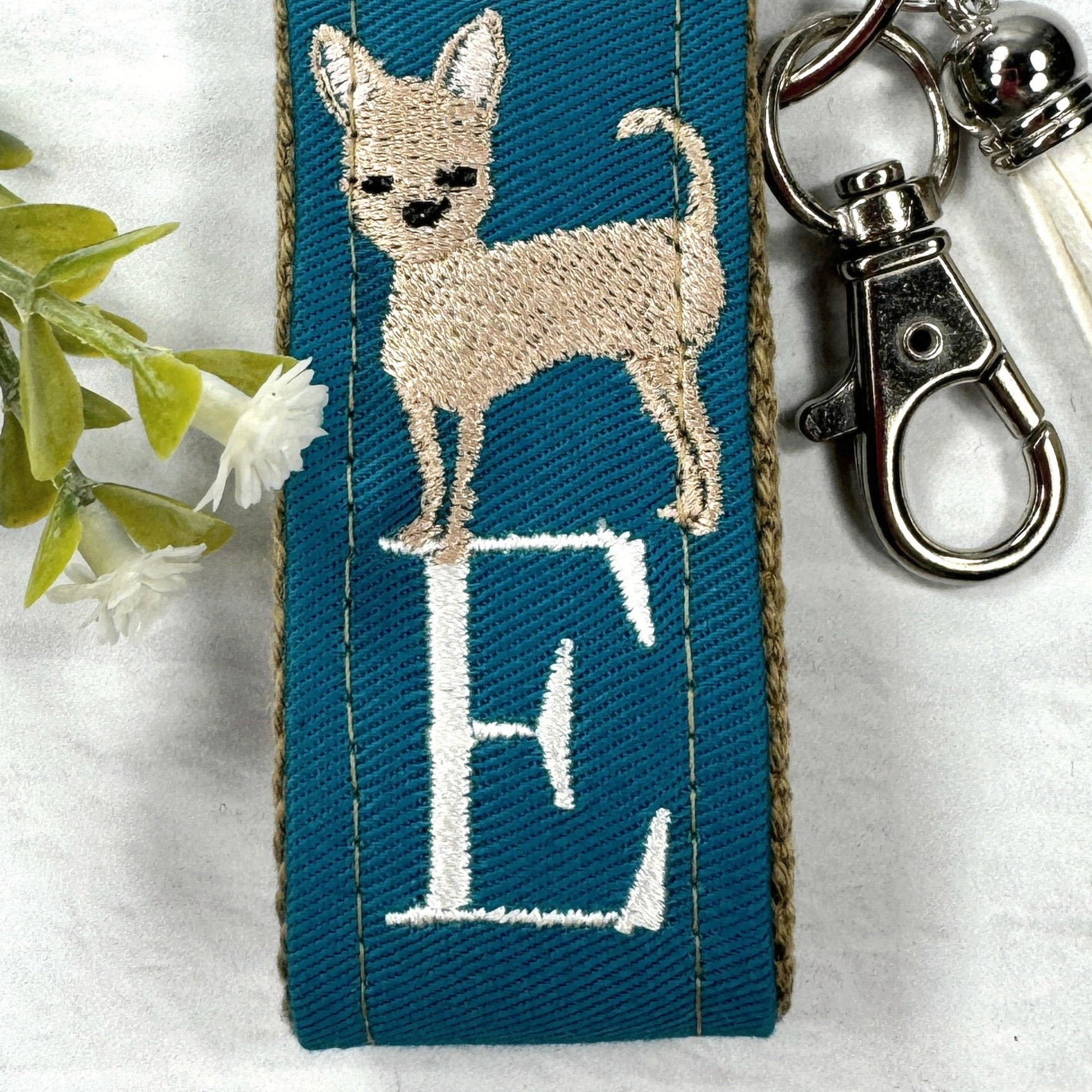Handmade Chihuahua Keychain, Chihuahua Mom, Chihuahua Gifts, Pet Keychain, Chihuahua Dog, Dog Mama, Luggage Tag, Cool Keychain