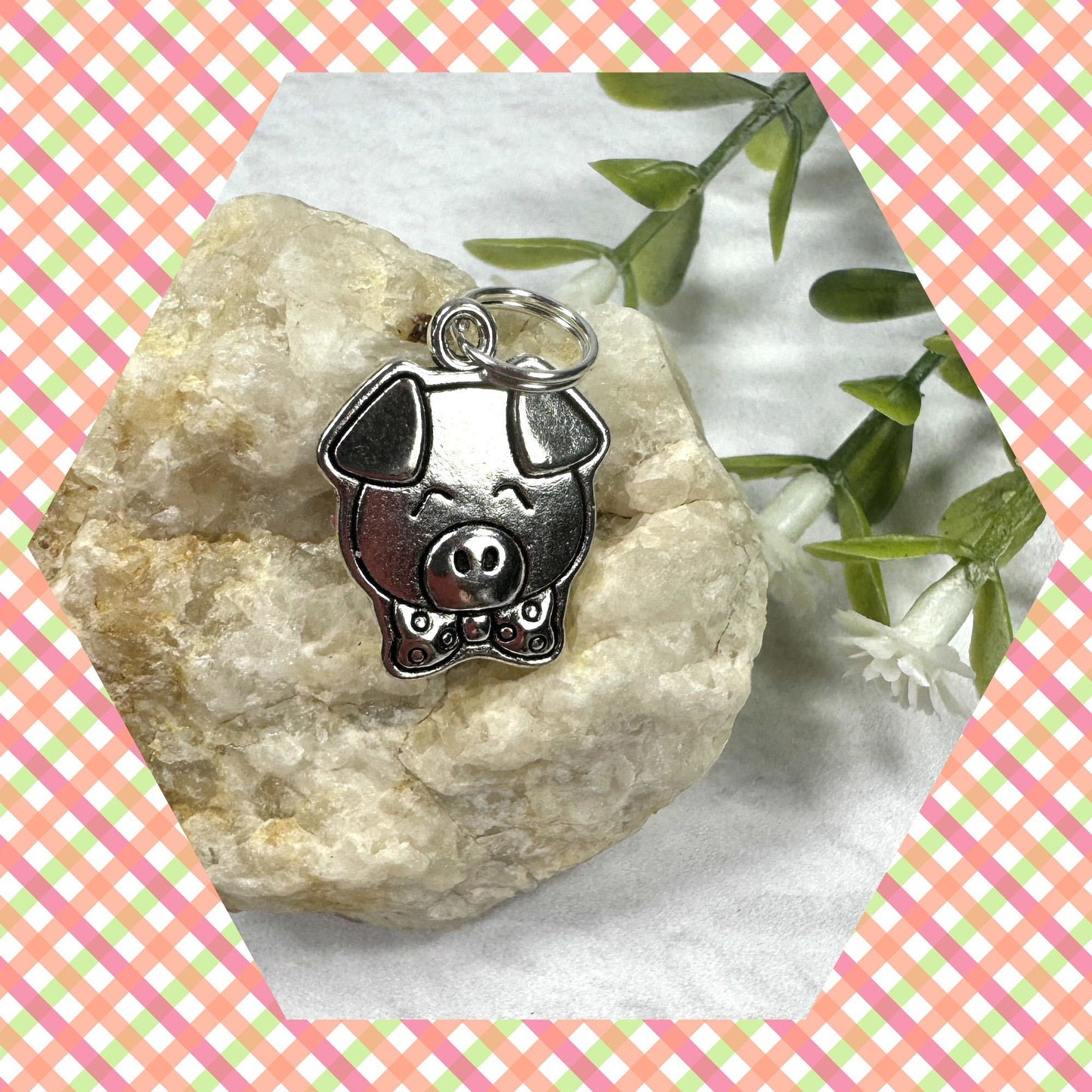 Pig Keychain, Pig Gifts, Pig Gift, Backpack Keychain, Letter Keychain, Embroidered Keychain, Cool Keychain, Luggage Tag, Pet Pig, Cute Pig