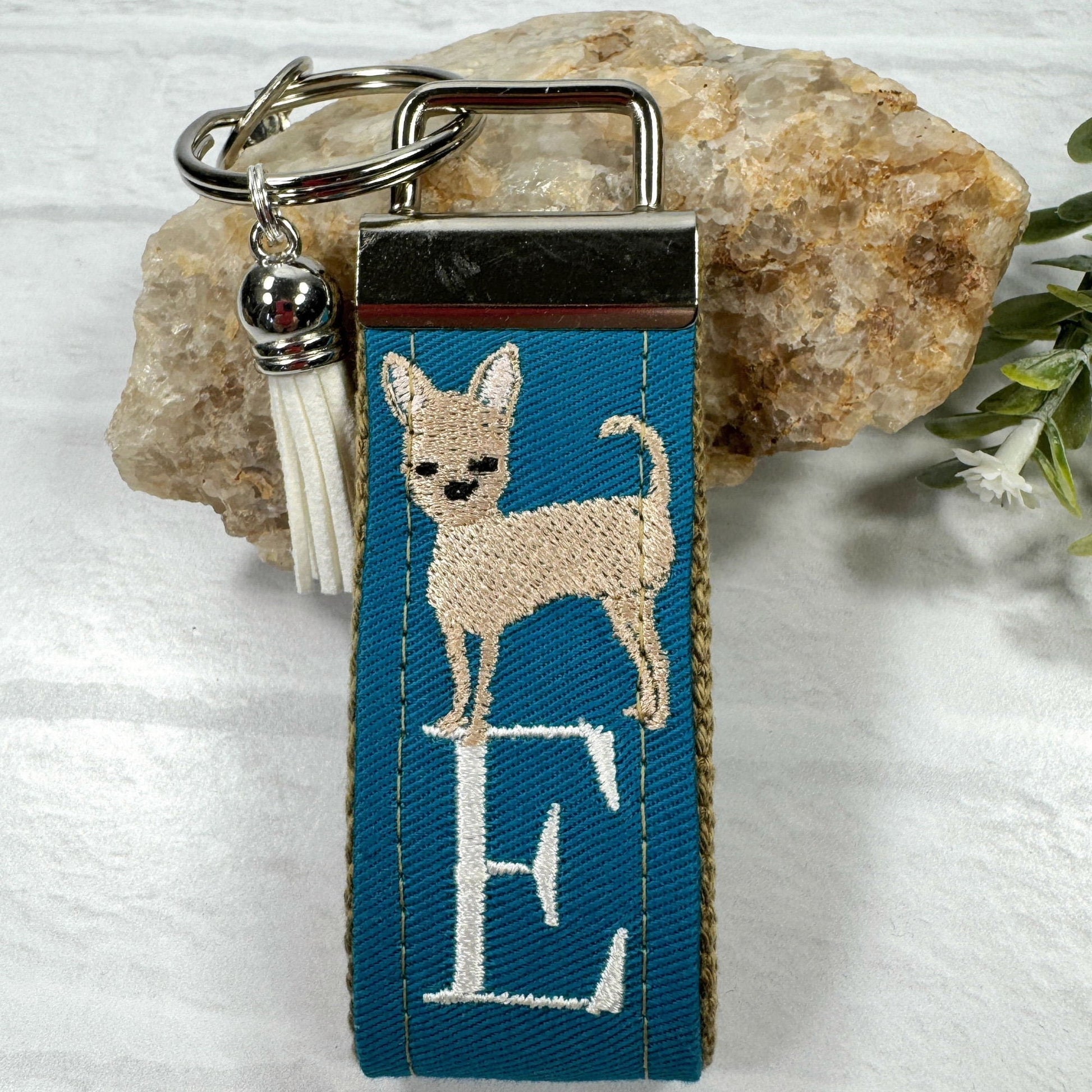 Handmade Chihuahua Keychain, Chihuahua Mom, Chihuahua Gifts, Pet Keychain, Chihuahua Dog, Dog Mama, Luggage Tag, Cool Keychain