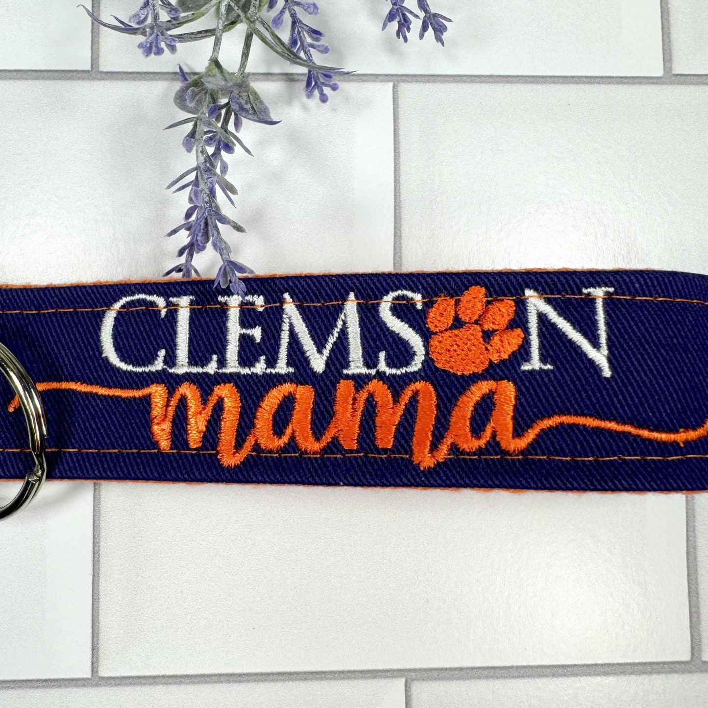 Clemson Mama Keychain, Approved Crafter License Holder, Clemson Gifts, Clemson Fan, Clemson University, Clemson Graduate, Clemson Tigers