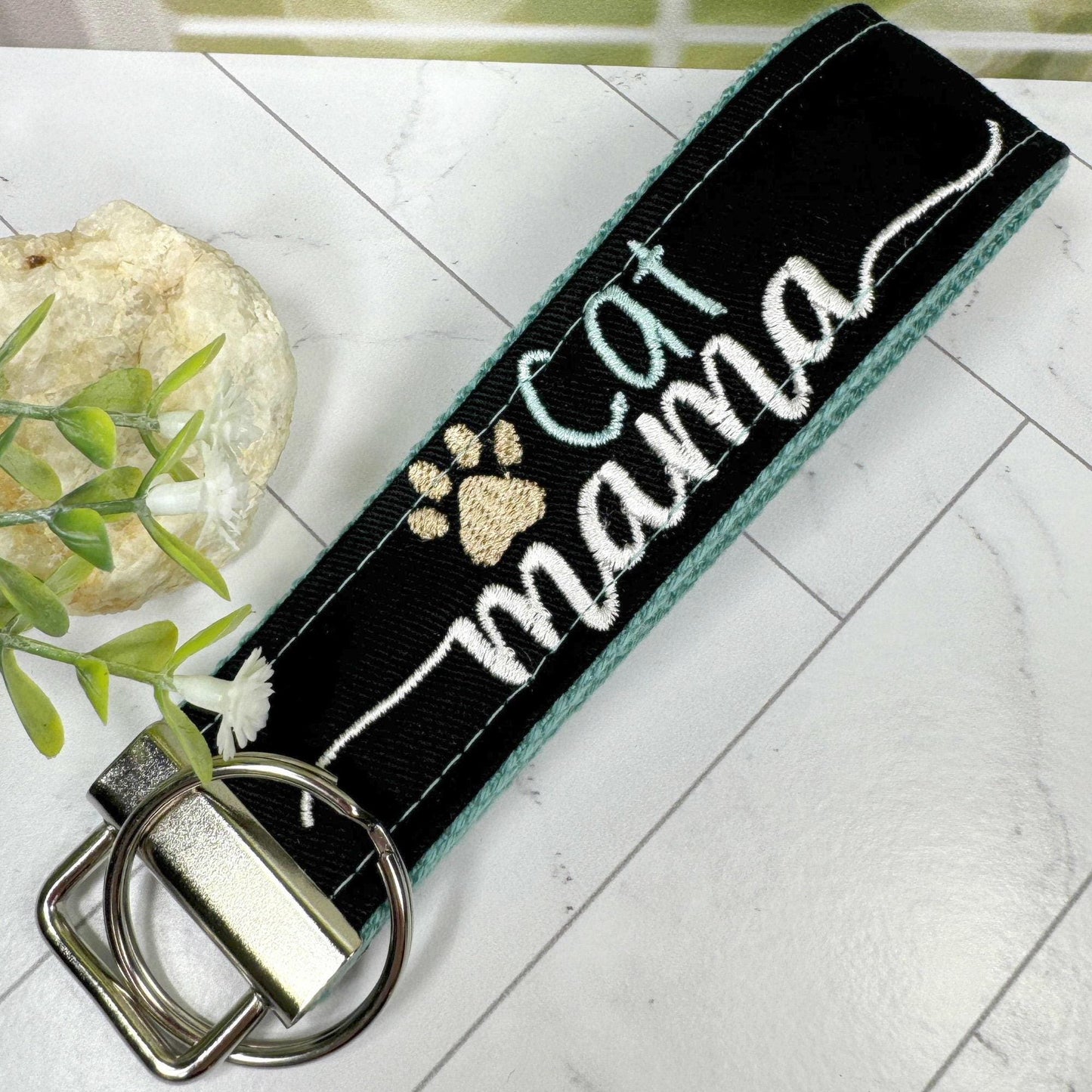 Cat Mama Keychain, Cat Paw, Vet Tech Gift, Cat Lover Gift Ideas, Embroidered Keychain, Adopt a Pet, Cat Sitter, Cat Adoption, Cat keychain