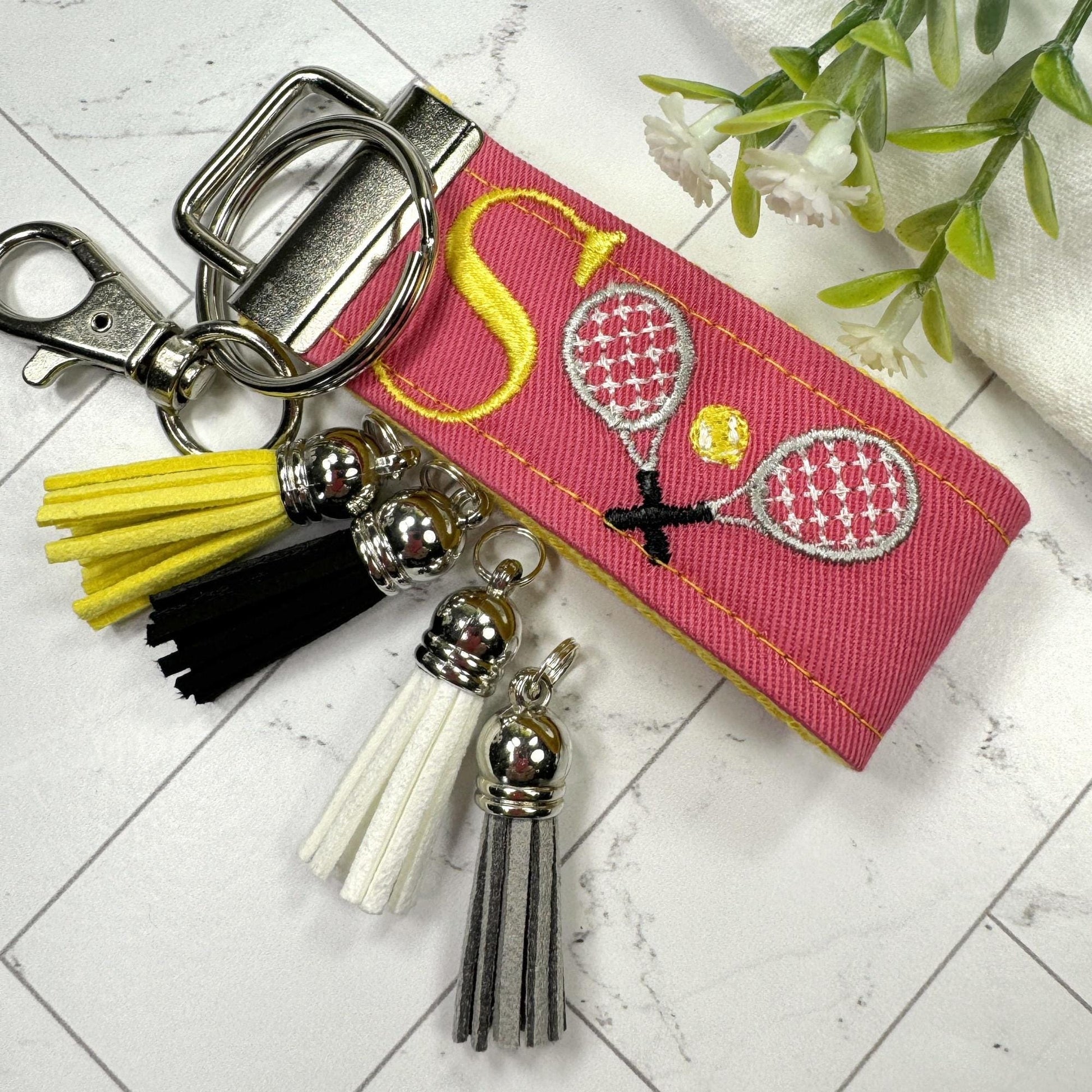 Tennis Keychain, Tennis Gifts, Tennis team, Backpack Keychain, Letter Keychain, Embroidered Keychain, Cool Keychain, Luggage Tag, Tennis Bag