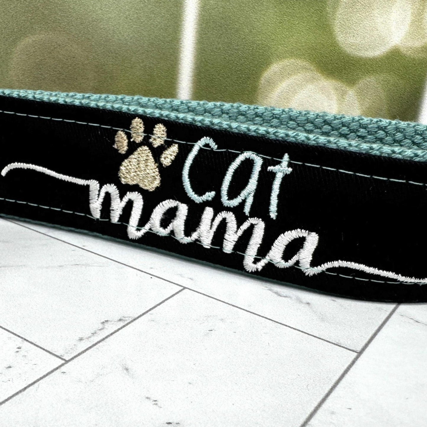 Cat Mama Keychain, Cat Paw, Vet Tech Gift, Cat Lover Gift Ideas, Embroidered Keychain, Adopt a Pet, Cat Sitter, Cat Adoption, Cat keychain