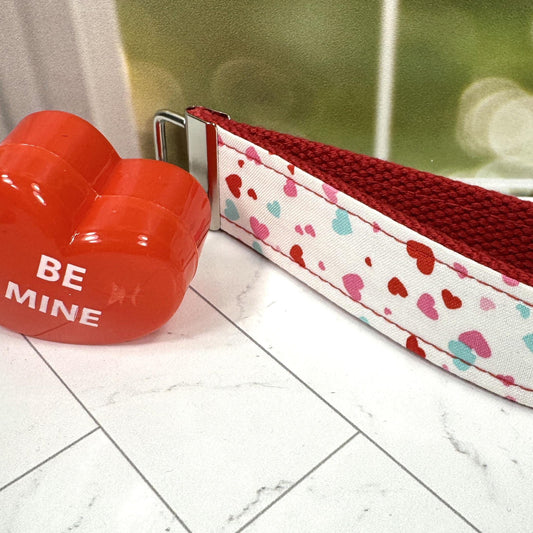 Handmade Hearts Keychain, Wrist Keychain, Key fob Wristlet, Keychain Wristlet, Cute Keychain Gift, Heart Gifts, Valentine's Day Gift For Her