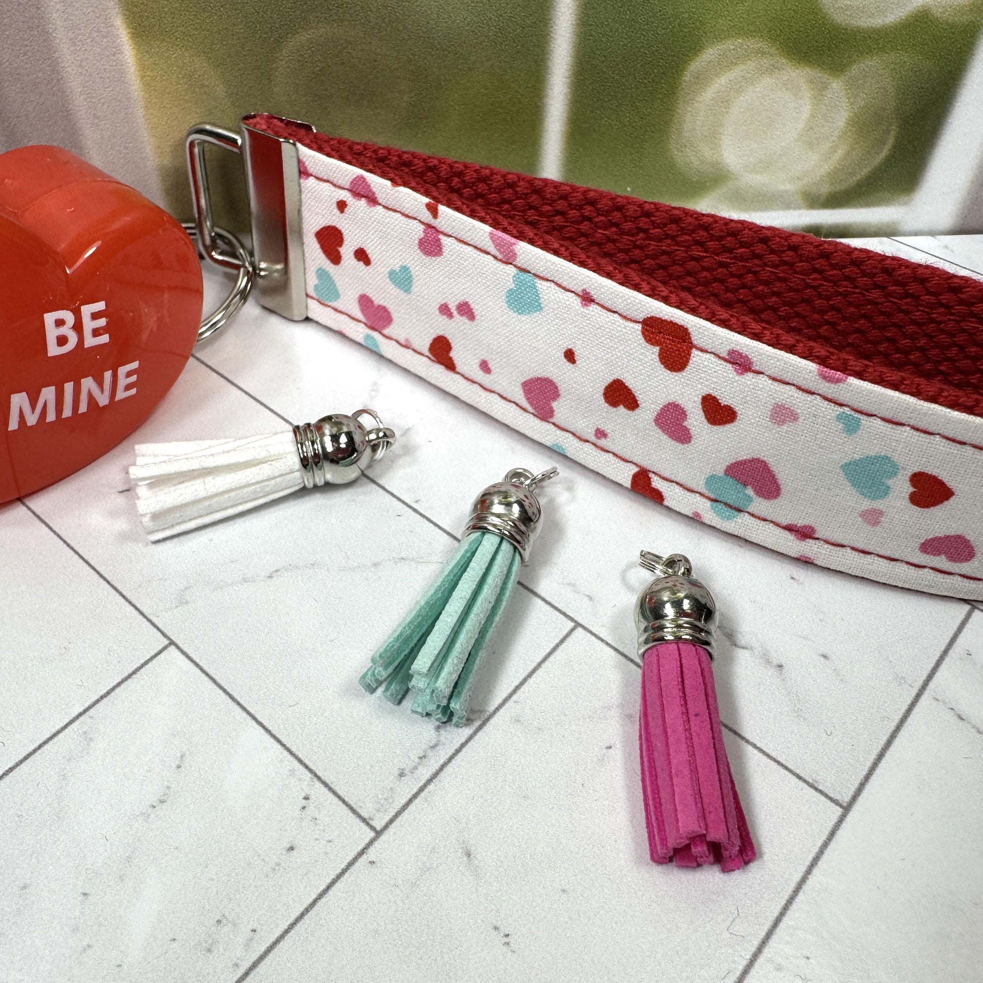 Handmade Hearts Keychain, Wrist Keychain, Key fob Wristlet, Keychain Wristlet, Cute Keychain Gift, Heart Gifts, Valentine's Day Gift For Her