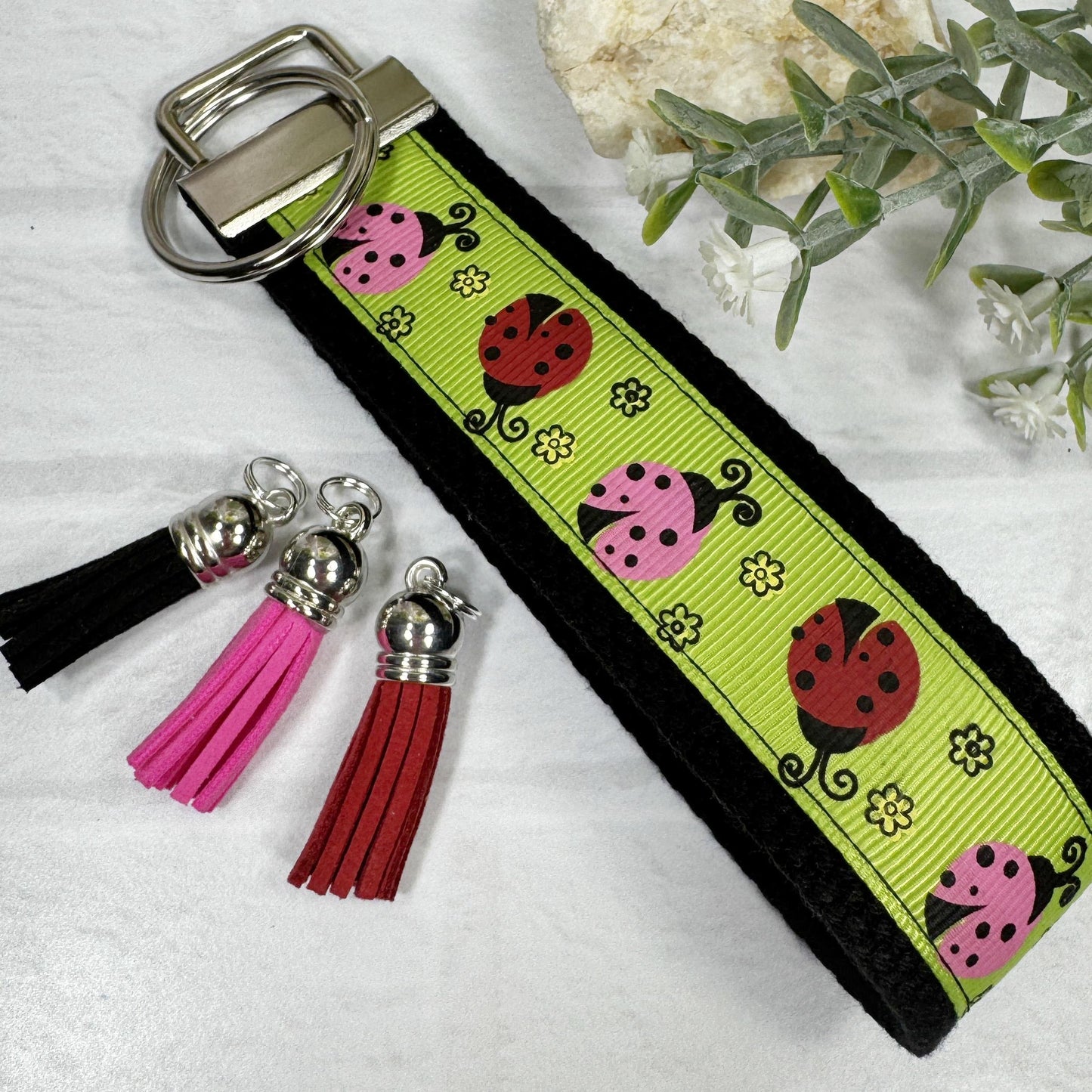 Cute LadyBug Keychain, Good Luck Gift, Best Friend Gift, Preschool Teacher Gifts, Wrist Keychain, Ladybug Gifts, Ladybug baby shower